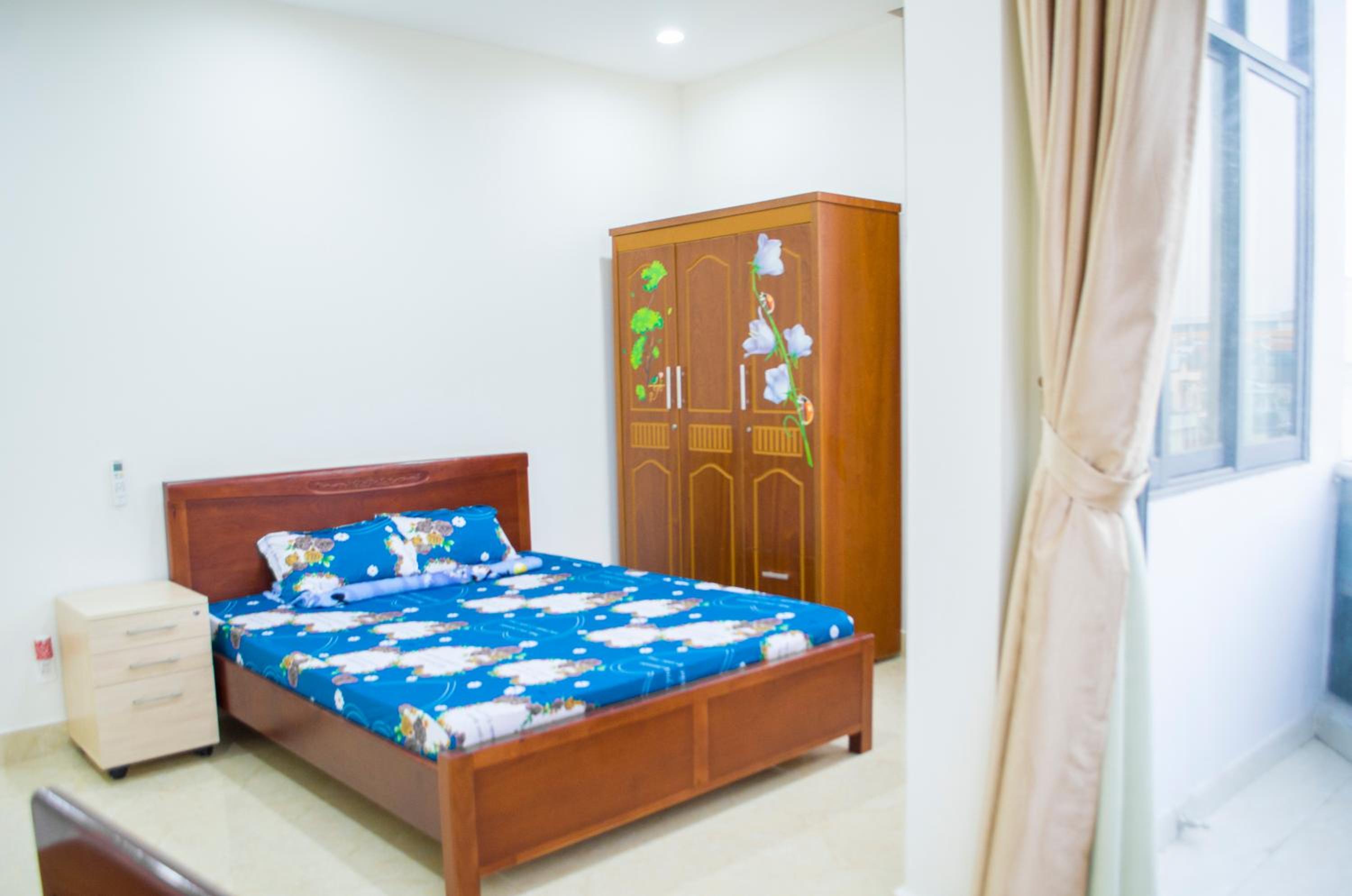 THE MONDAY Apartment