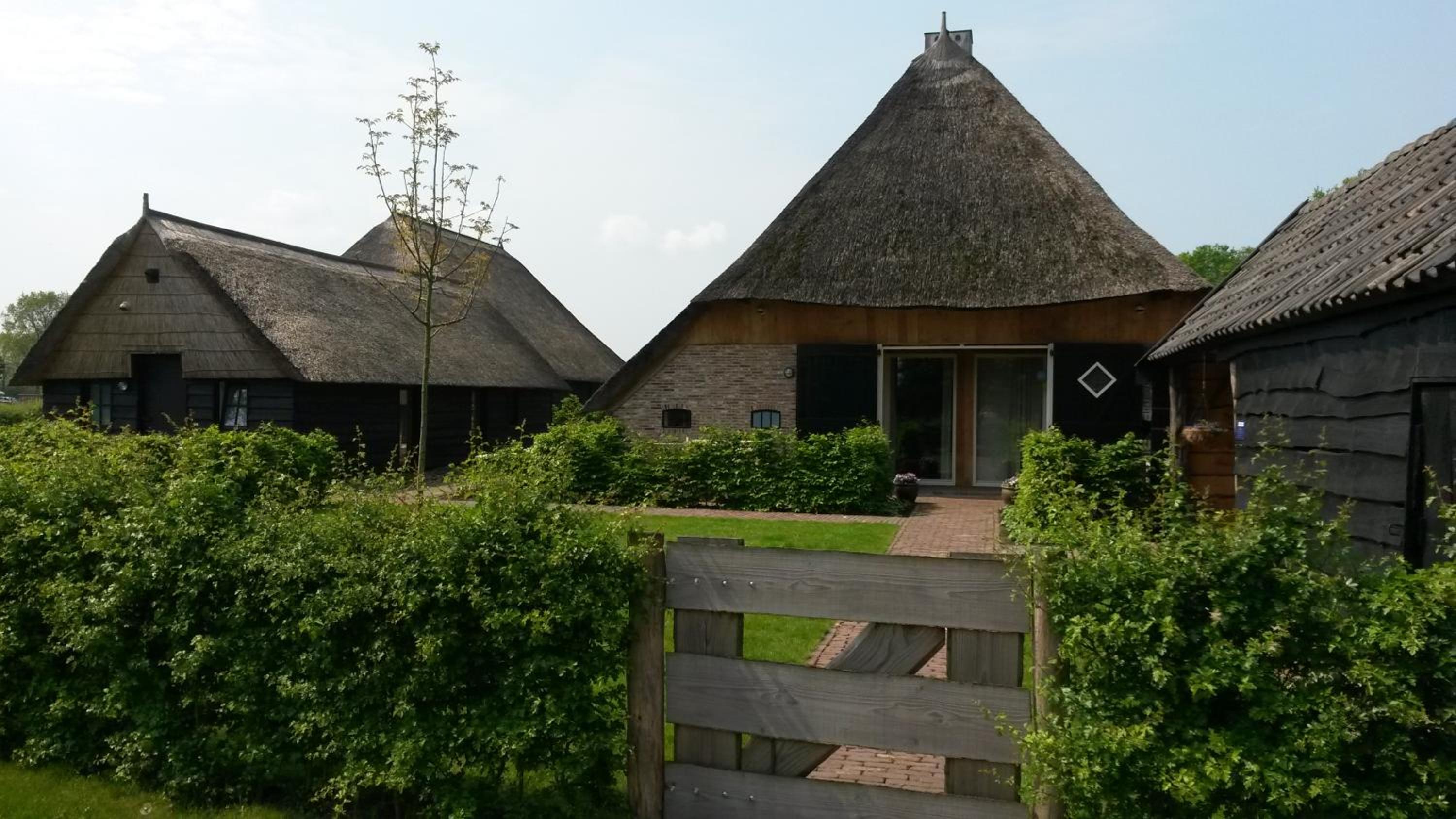 Gastenverblijf Lheederhof Lodges in monumentale boerderij view 3