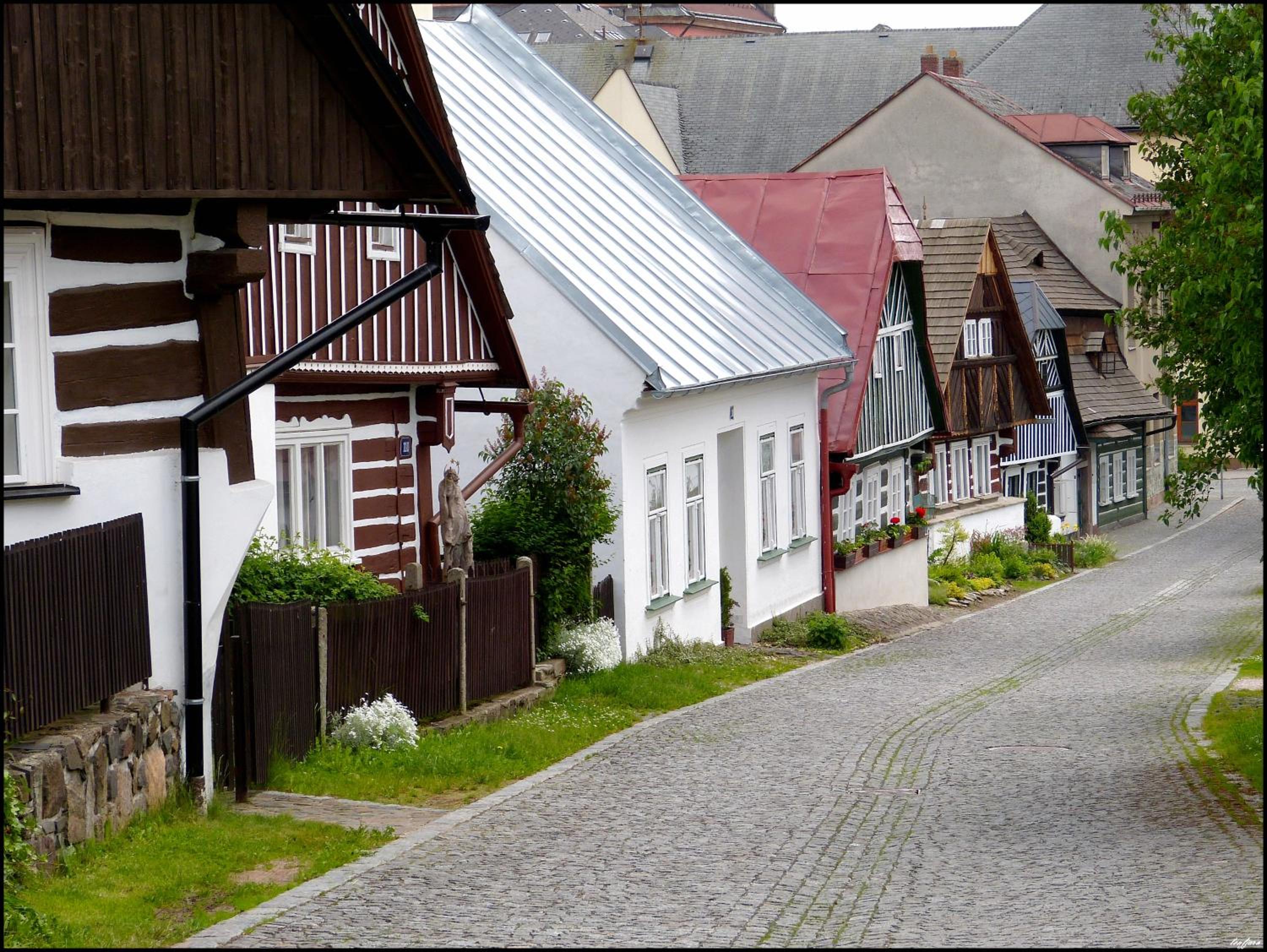 Spacious house at the gate of Giant Mountains