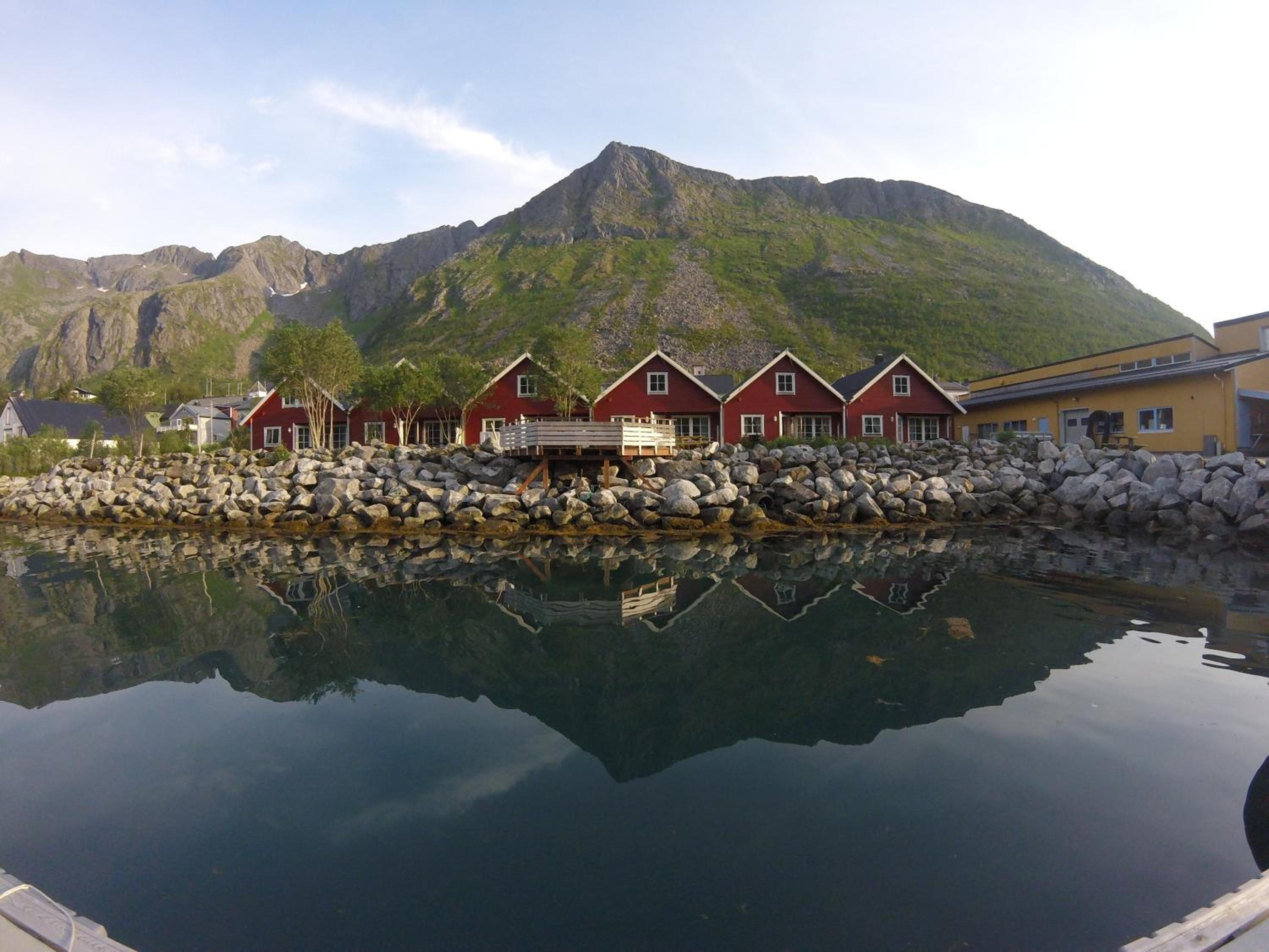 Kaikanten Gryllefjord view 3
