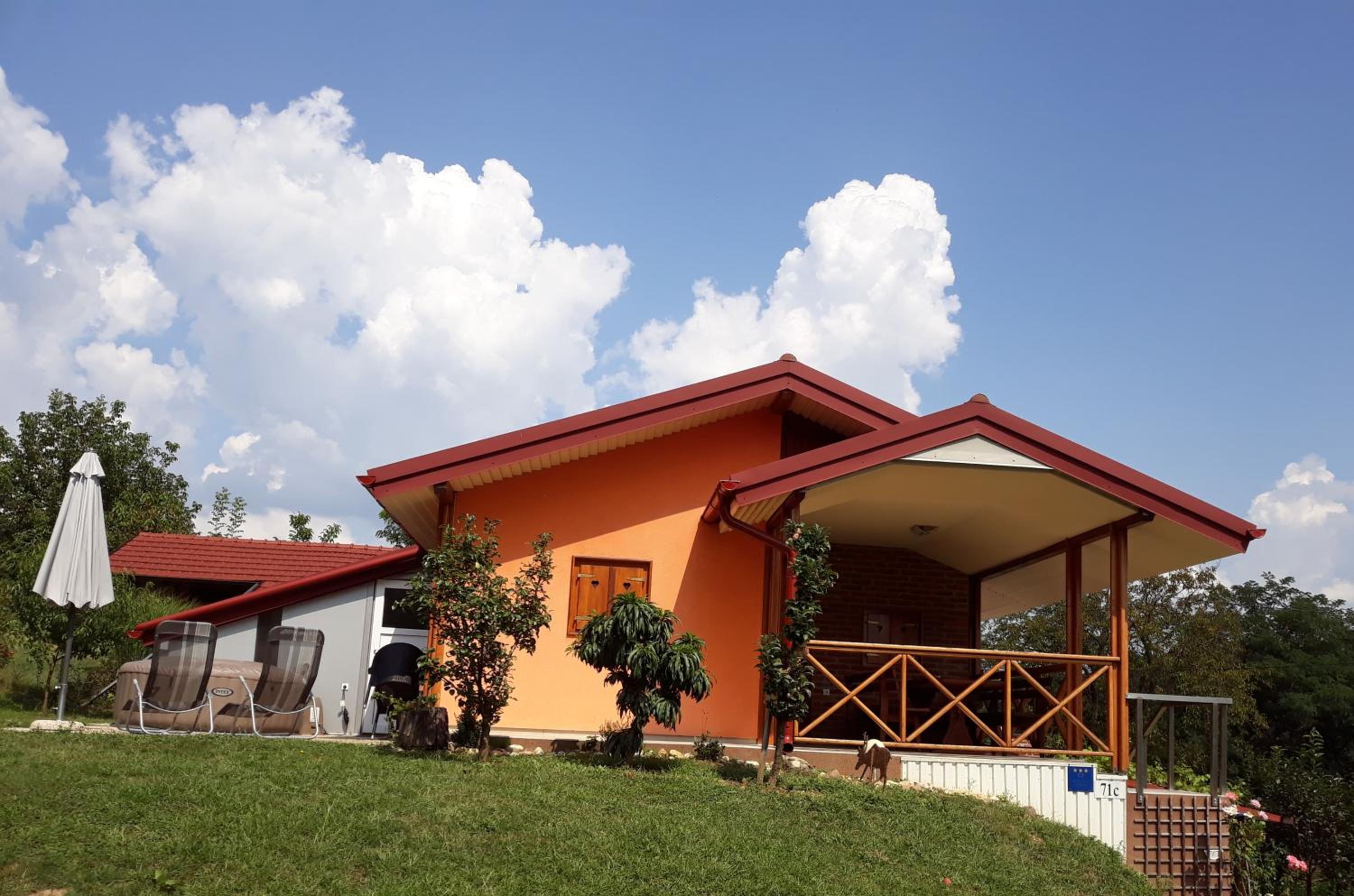 Kuća za odmor "Nedeljko"/ Holliday hause "Nedeljko" view 2