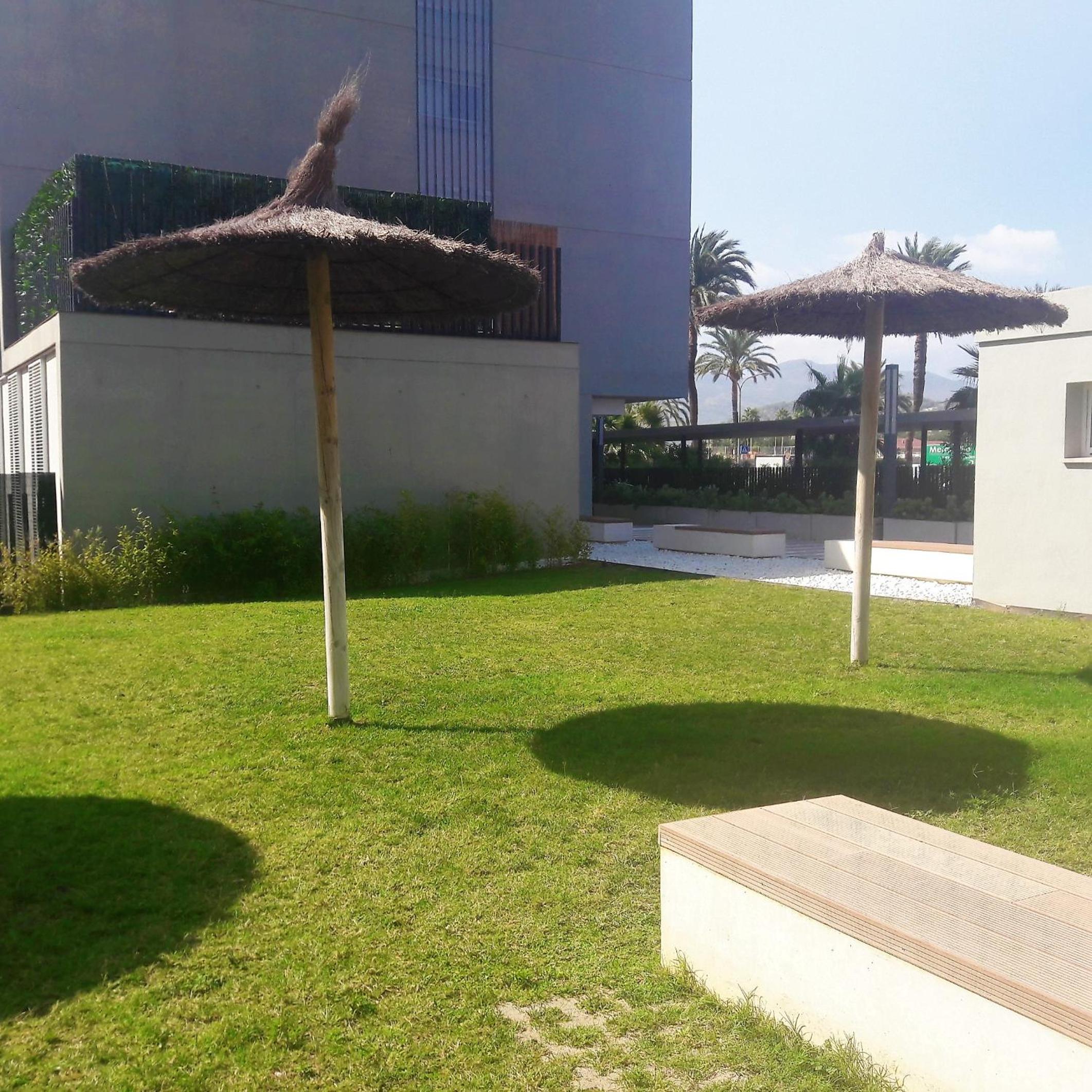 Mirador apart