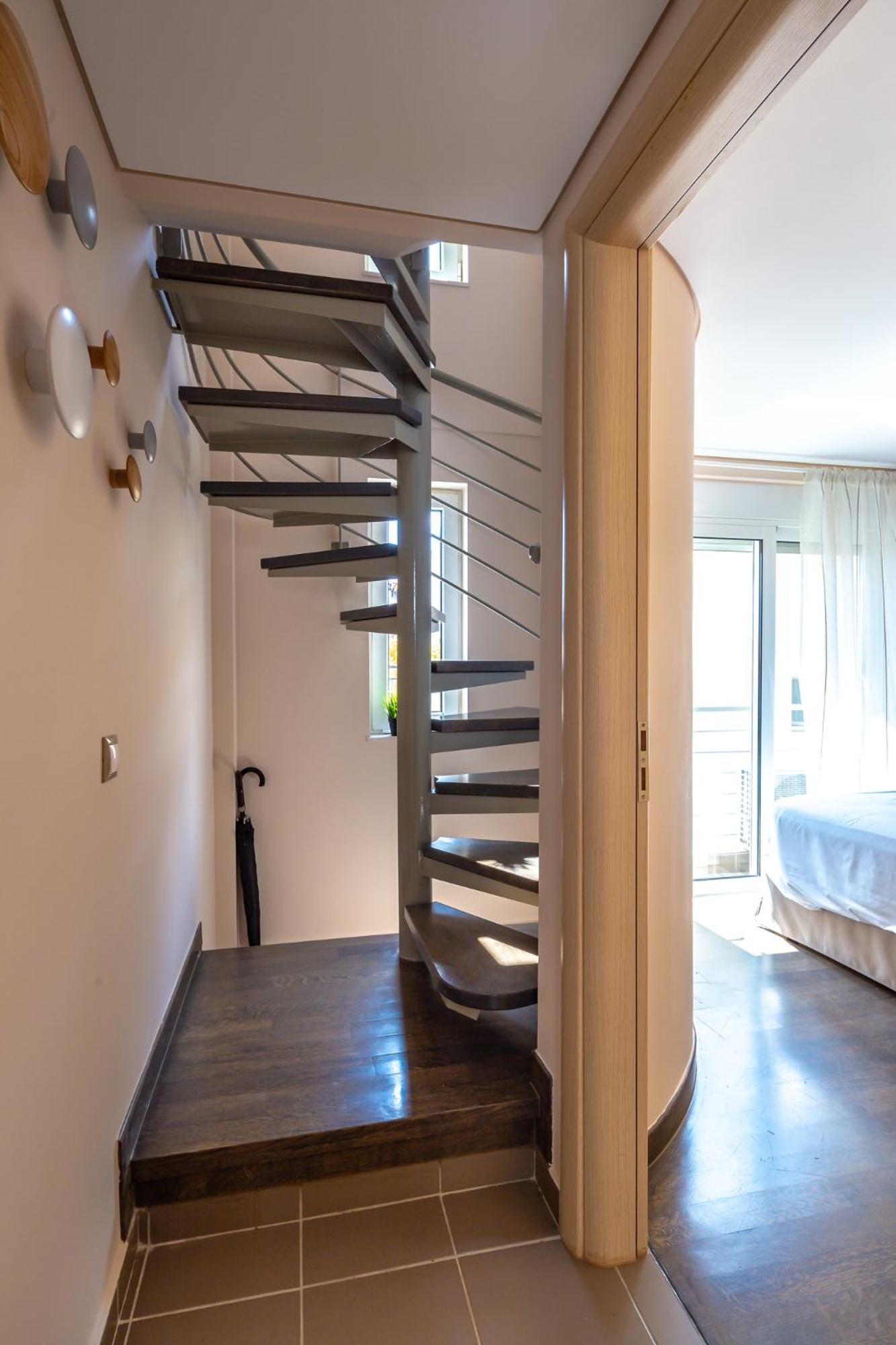 Solon - Deluxe City Center Apartment