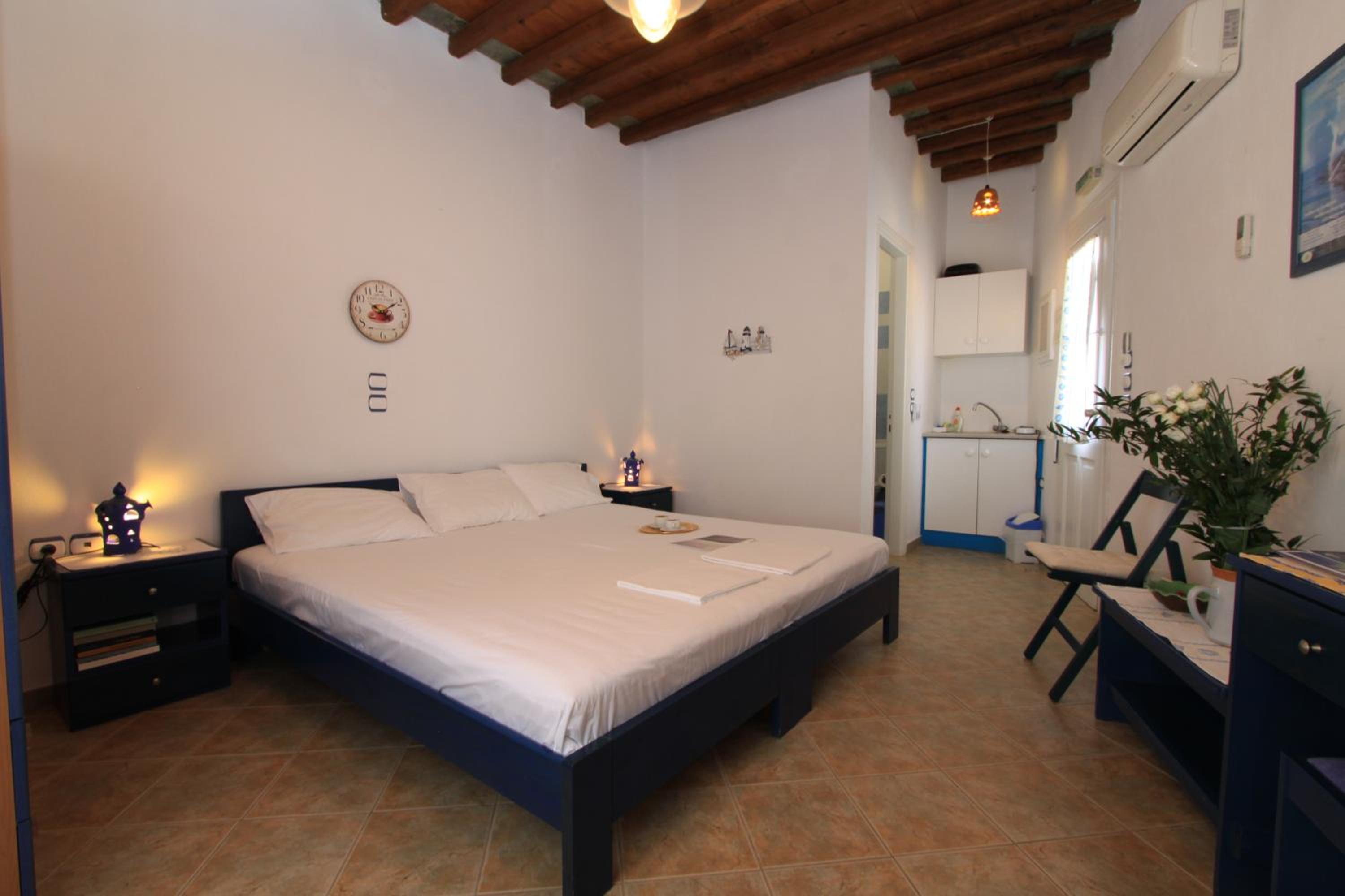 Smaragda Rooms & Studios