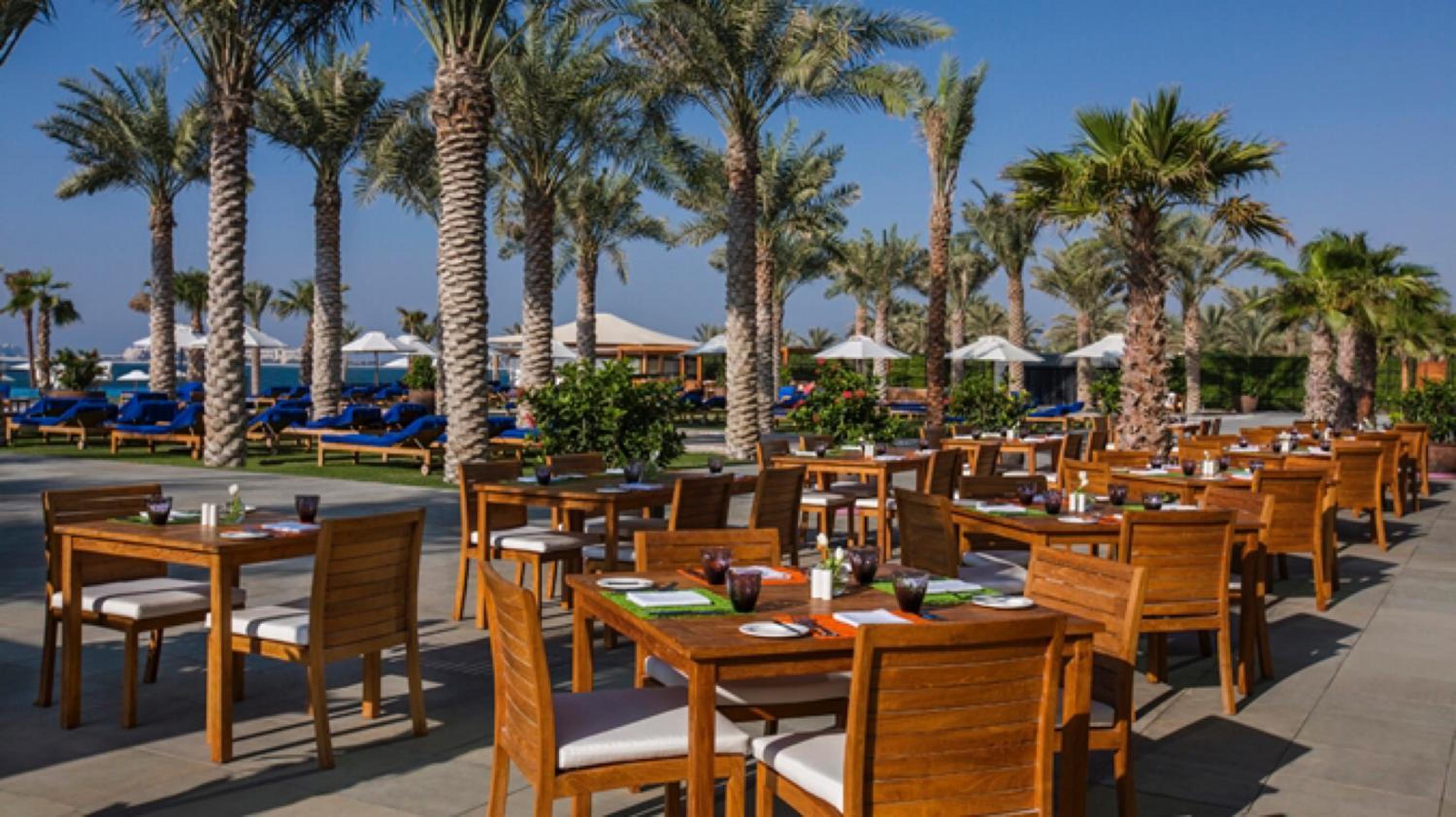 Stunning 5* 4BR-Oceanfront-Apartment