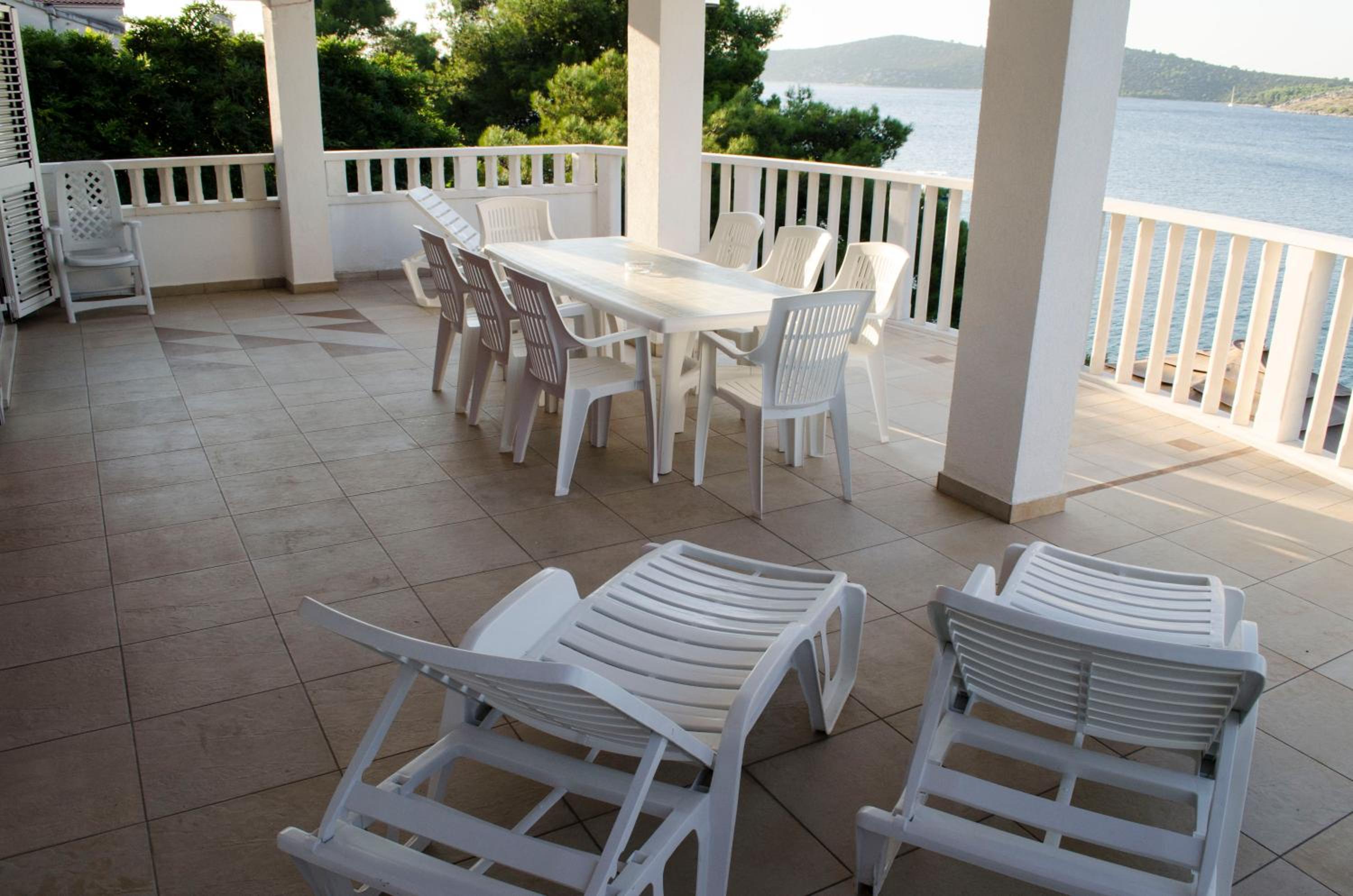 Beautiful Villa 6 Metres From Sea view 4