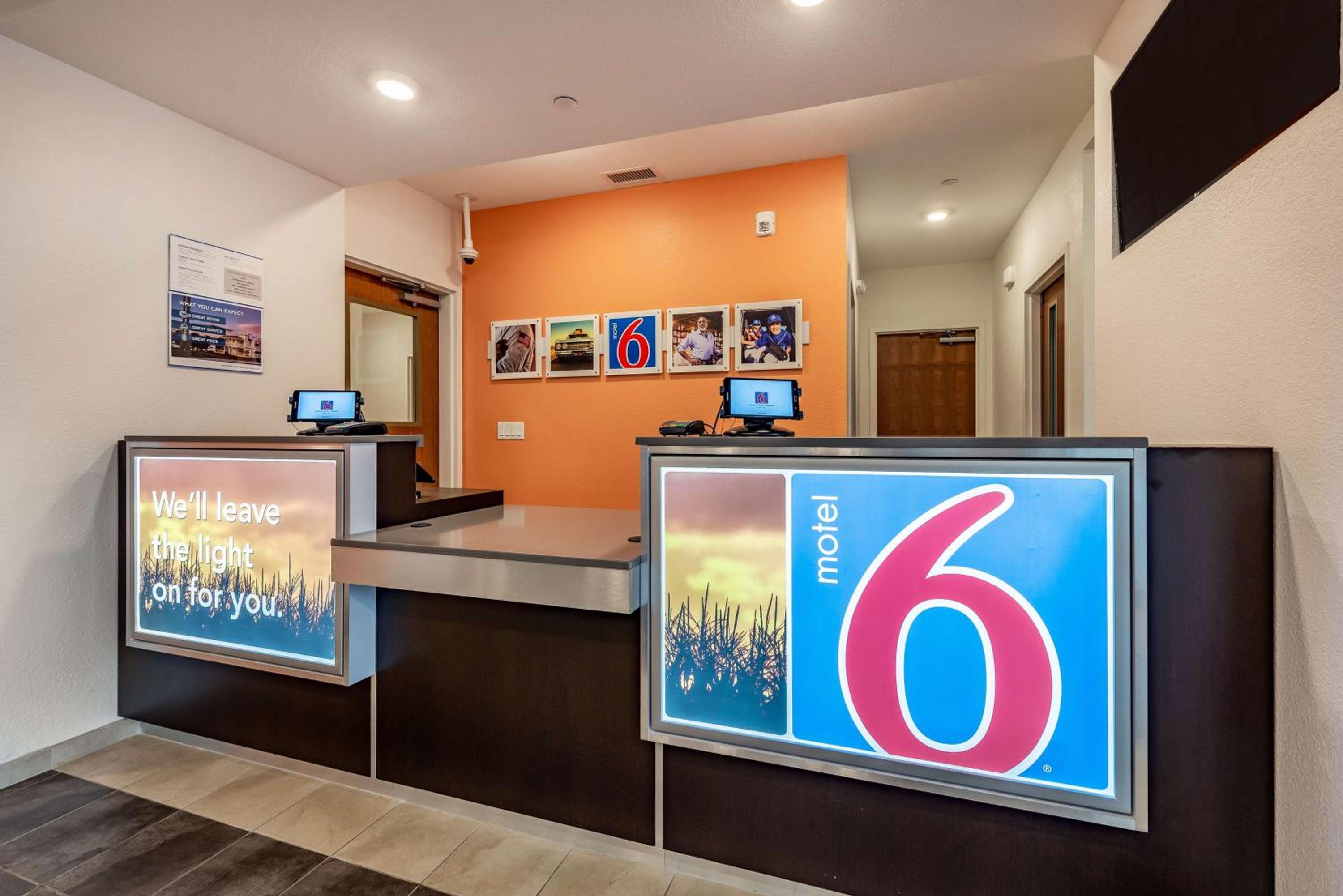 Mankato Vacations - Motel 6-Mankato, MN - Property Image 40