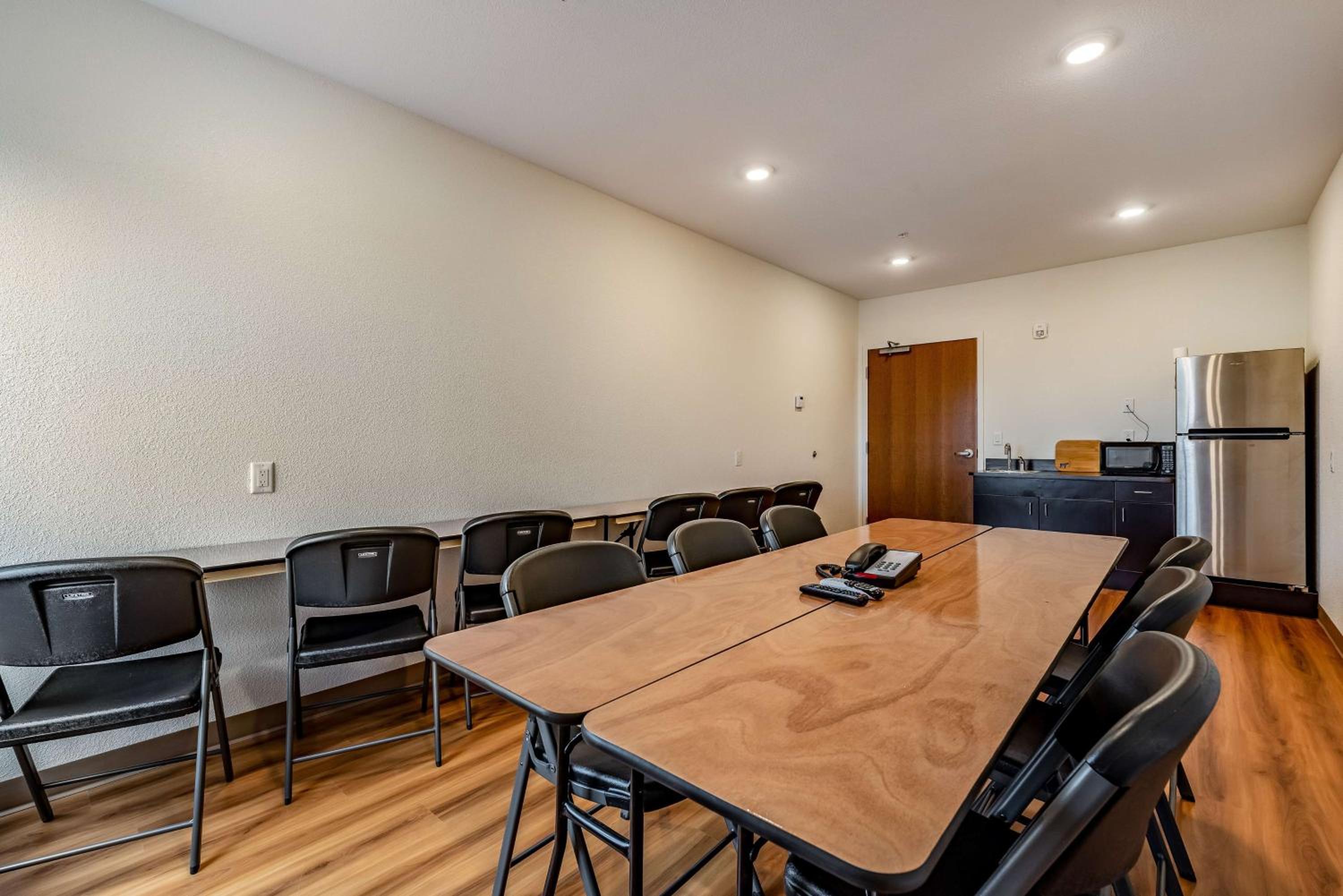 Mankato Vacations - Motel 6-Mankato, MN - Property Image 31