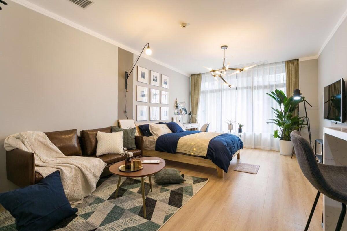 Wuhan Wuchang·Star City· Locals Apartment 00121940