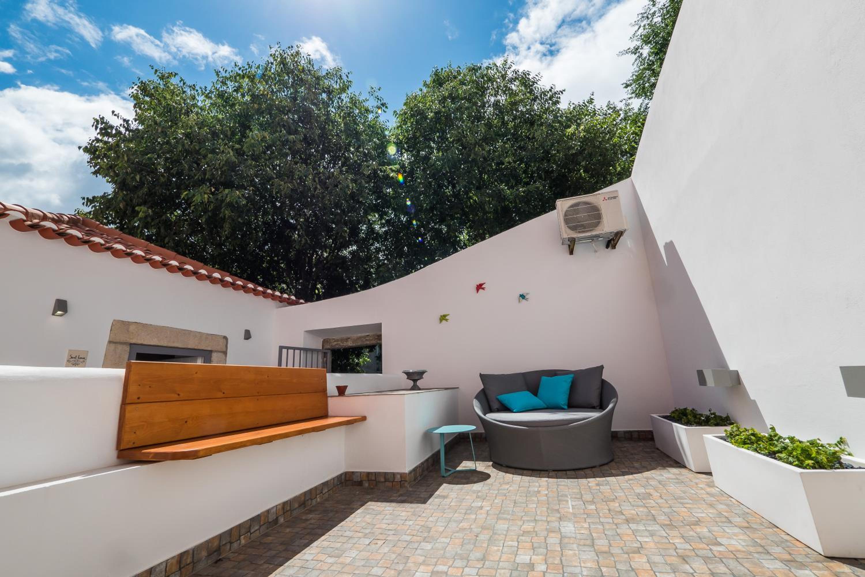Castle Terrace Exclusive Apartment - Home By The Castle Apartment view 5
