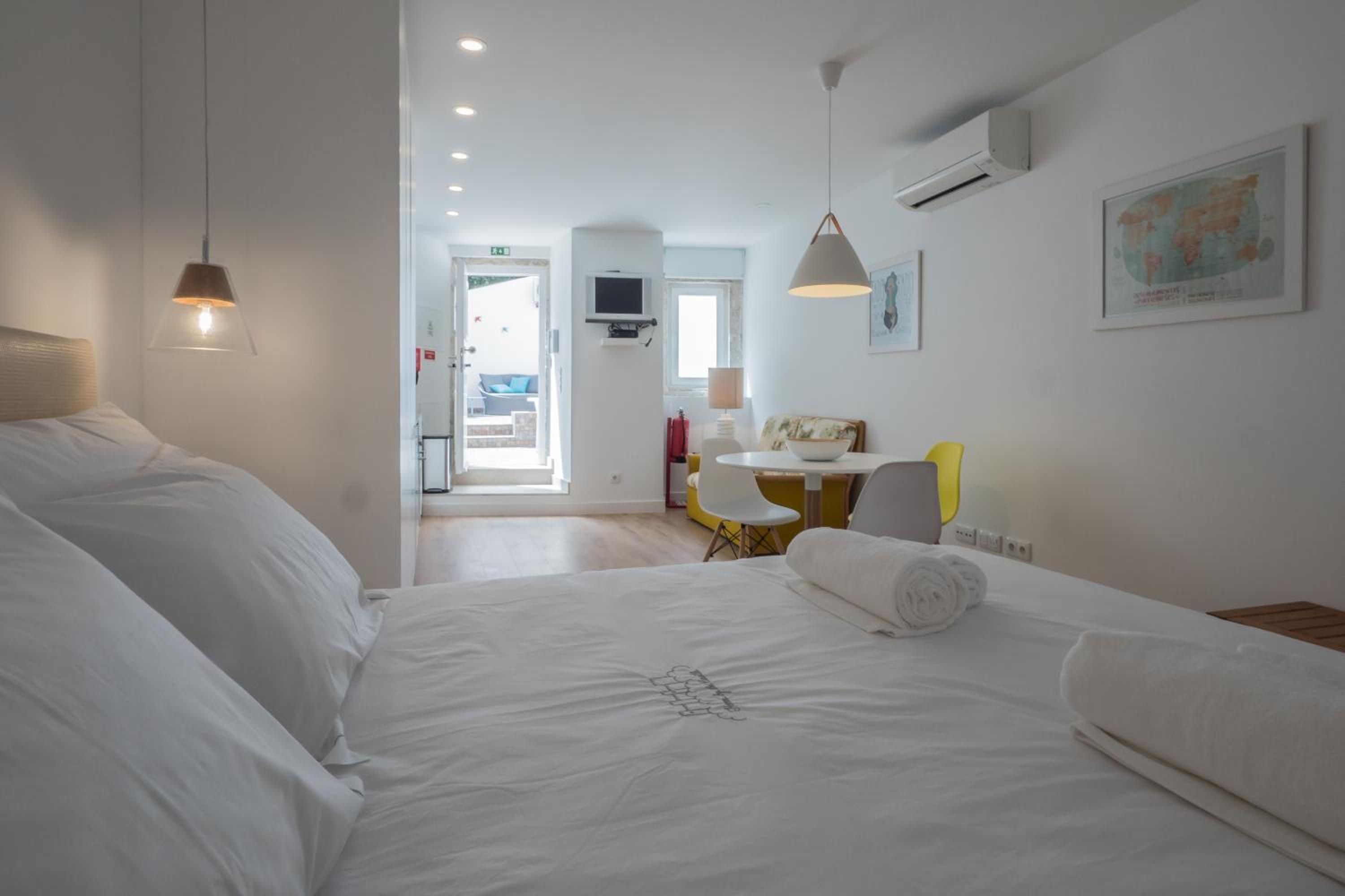 Castle Terrace Exclusive Apartment - Home By The Castle Apartment view 2