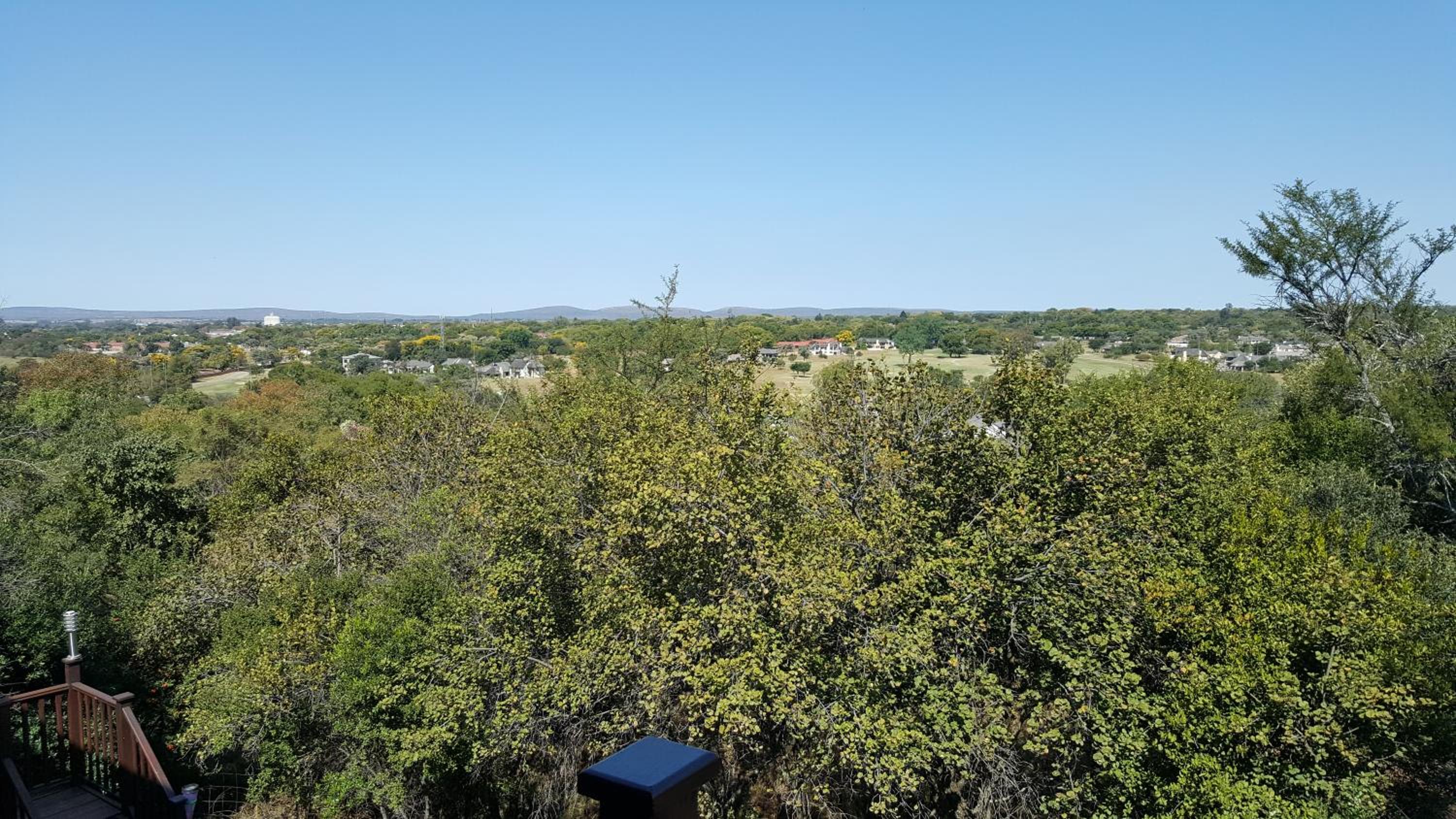Bokmakierie Place view 4