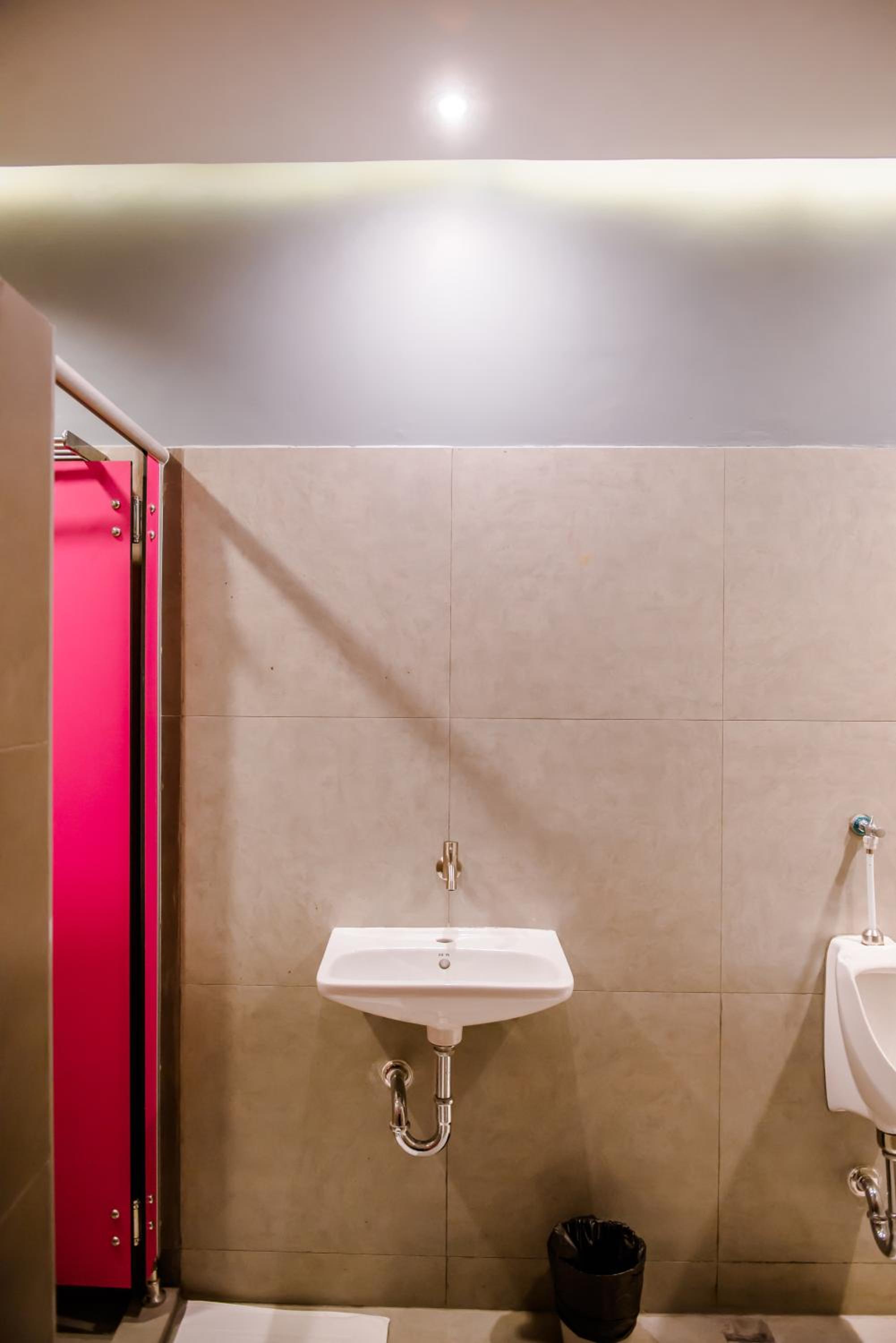 GN Luxury Hostel