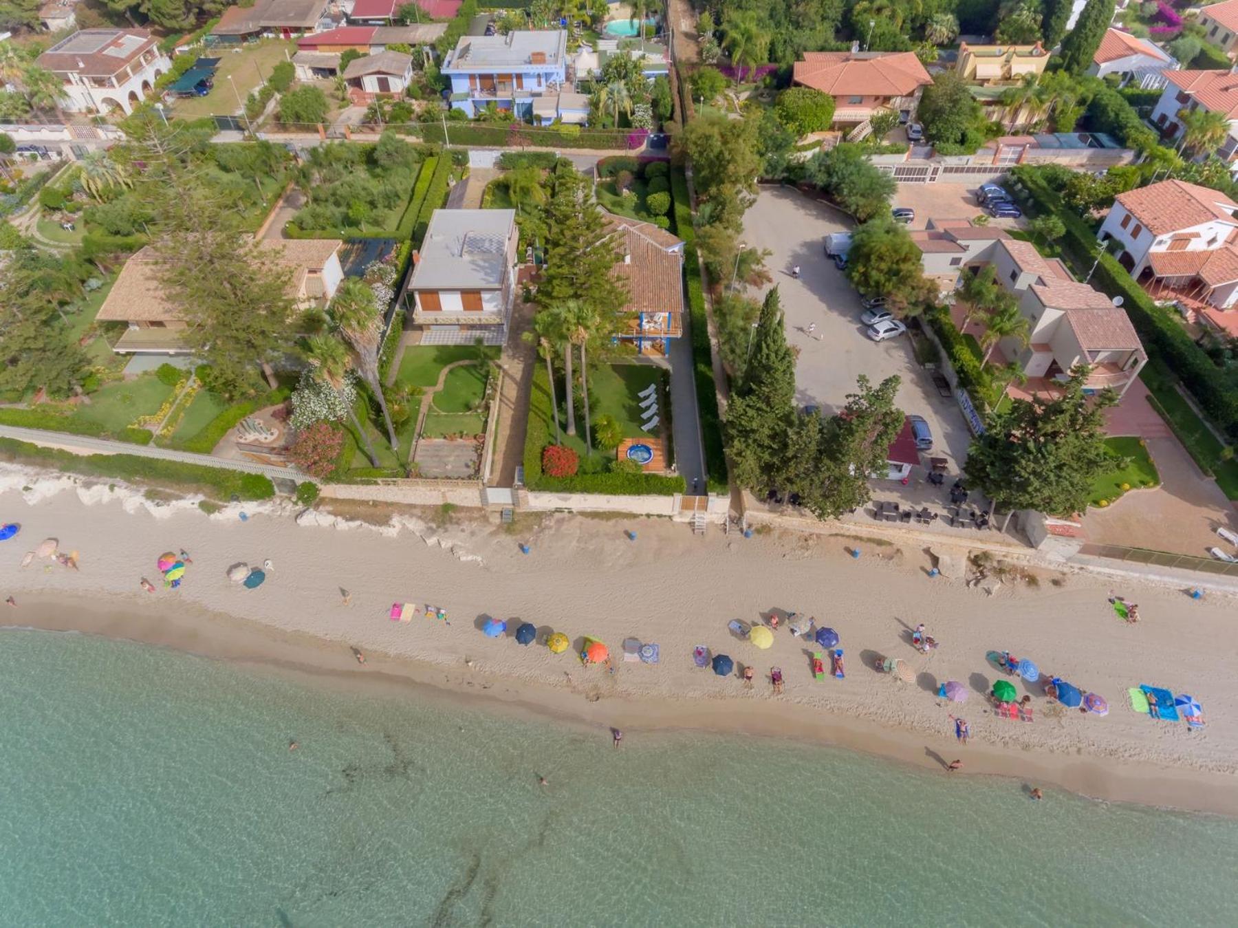 Villa Doris view 4