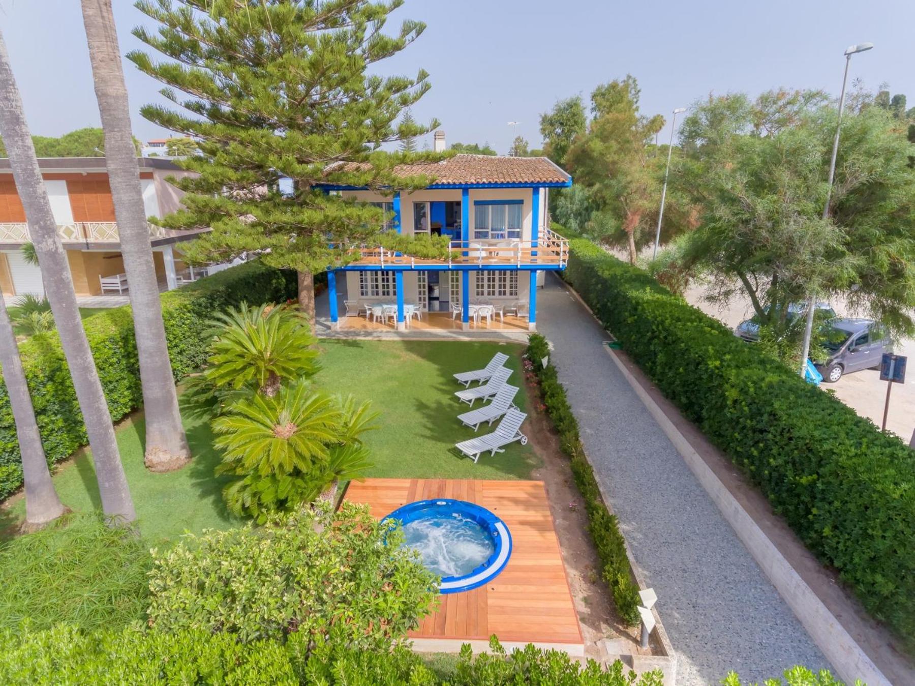 Villa Doris view 2