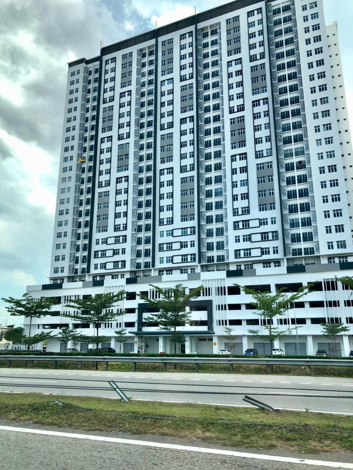 Meridin Bayvue Serviced Apt photo 1