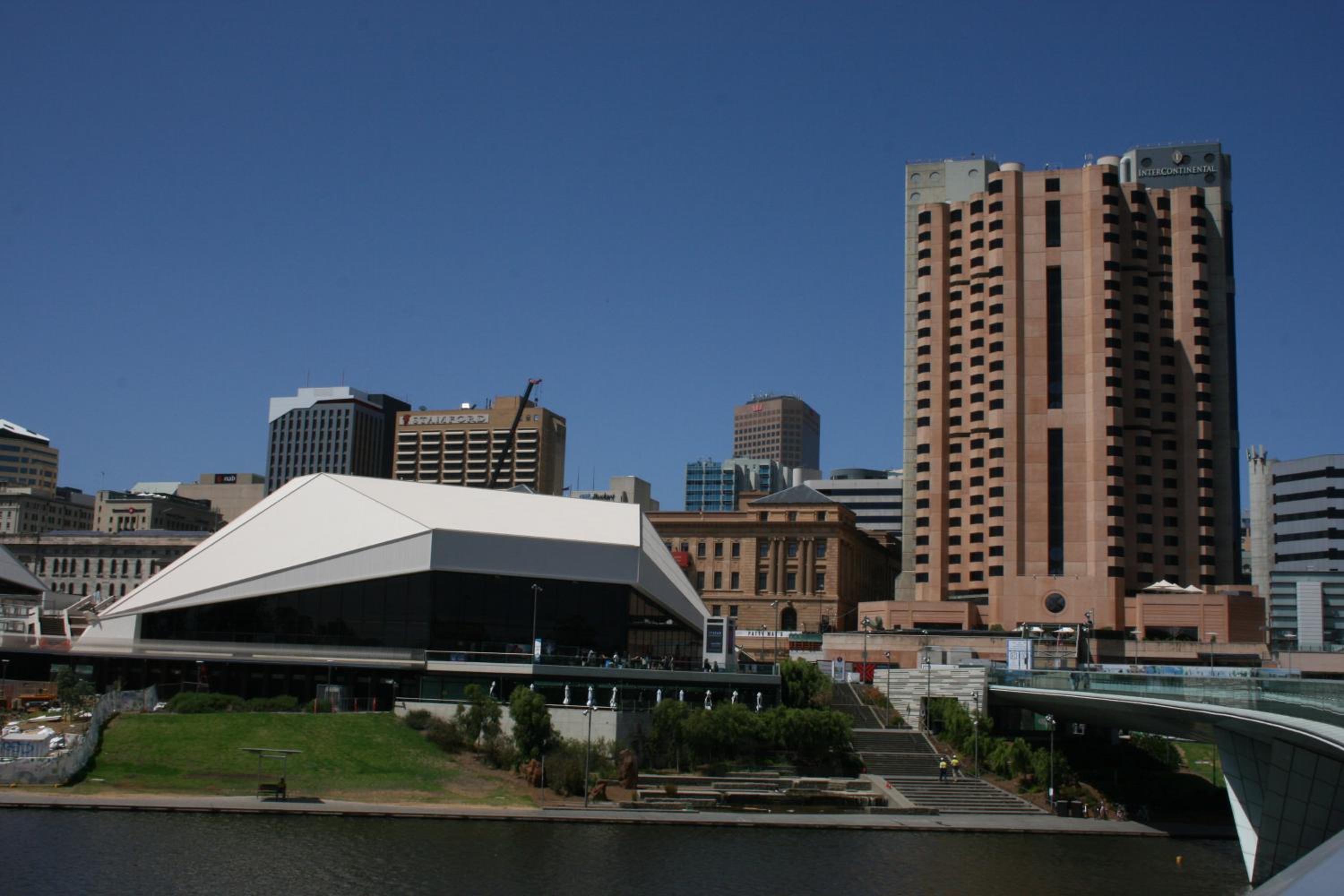 Hotel Levi Adelaide Holiday Park - Image 1