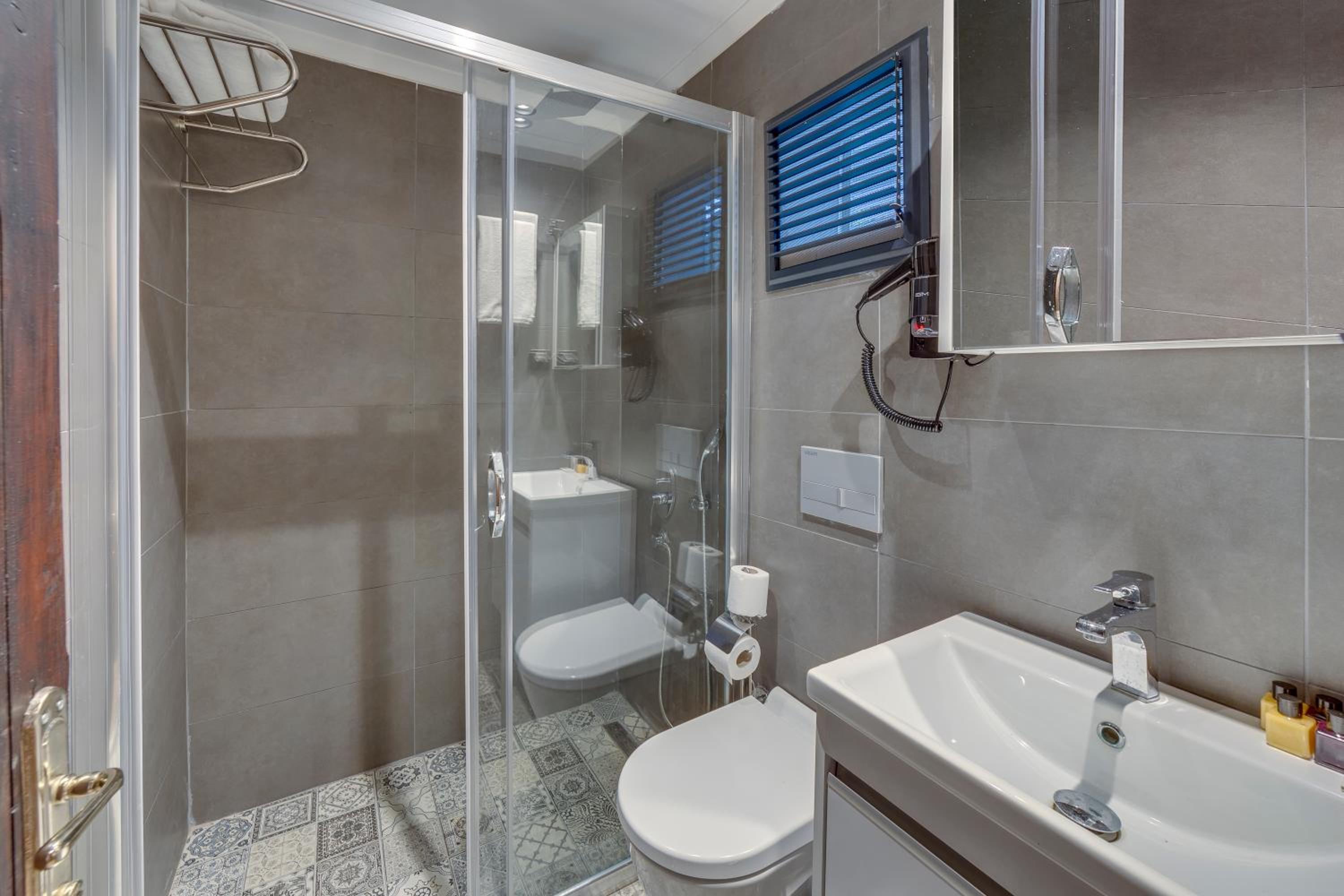 Risus Garden Marina Otel - Image 38