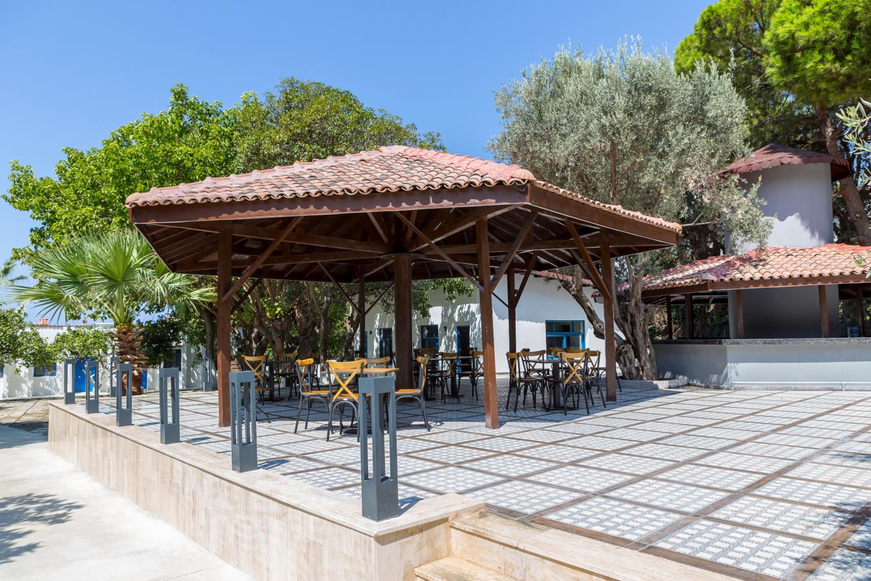 Risus Garden Marina Otel - Image 12