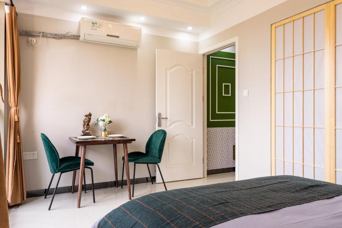 Wuhan Hongshan·Guanggu Square· Locals Apartment 00157650 view 5