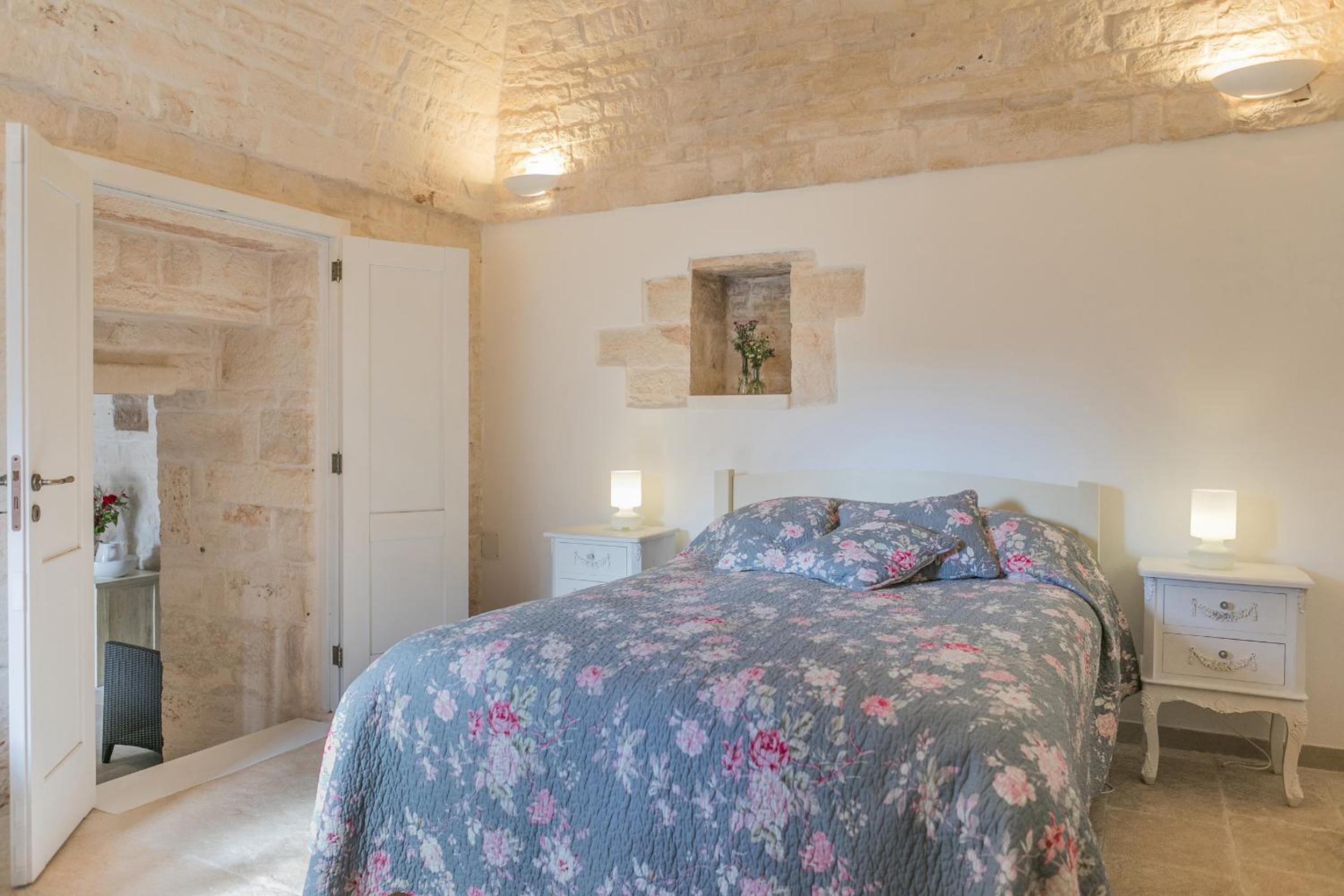 Trullo Sofia view 4