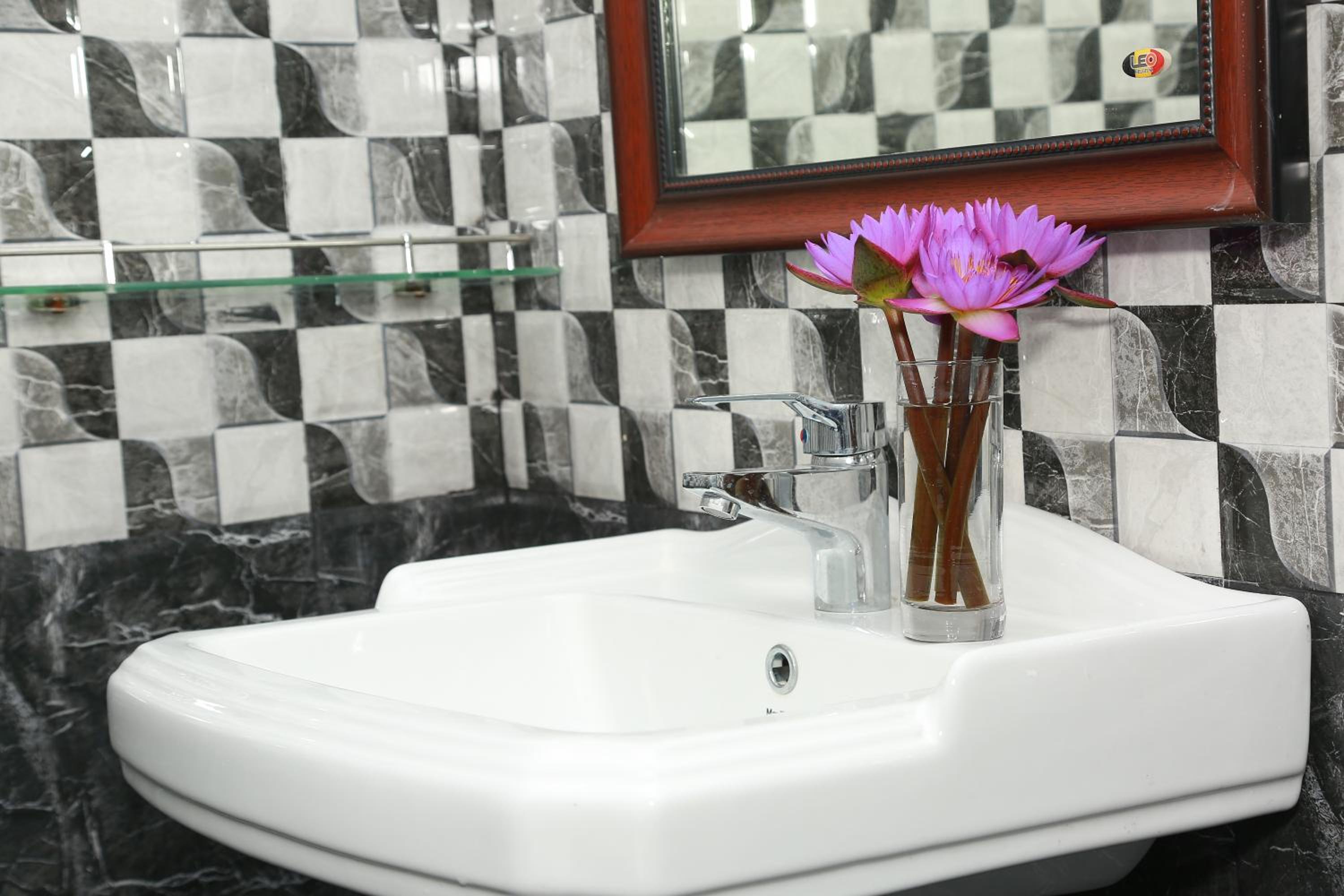 Photo 12