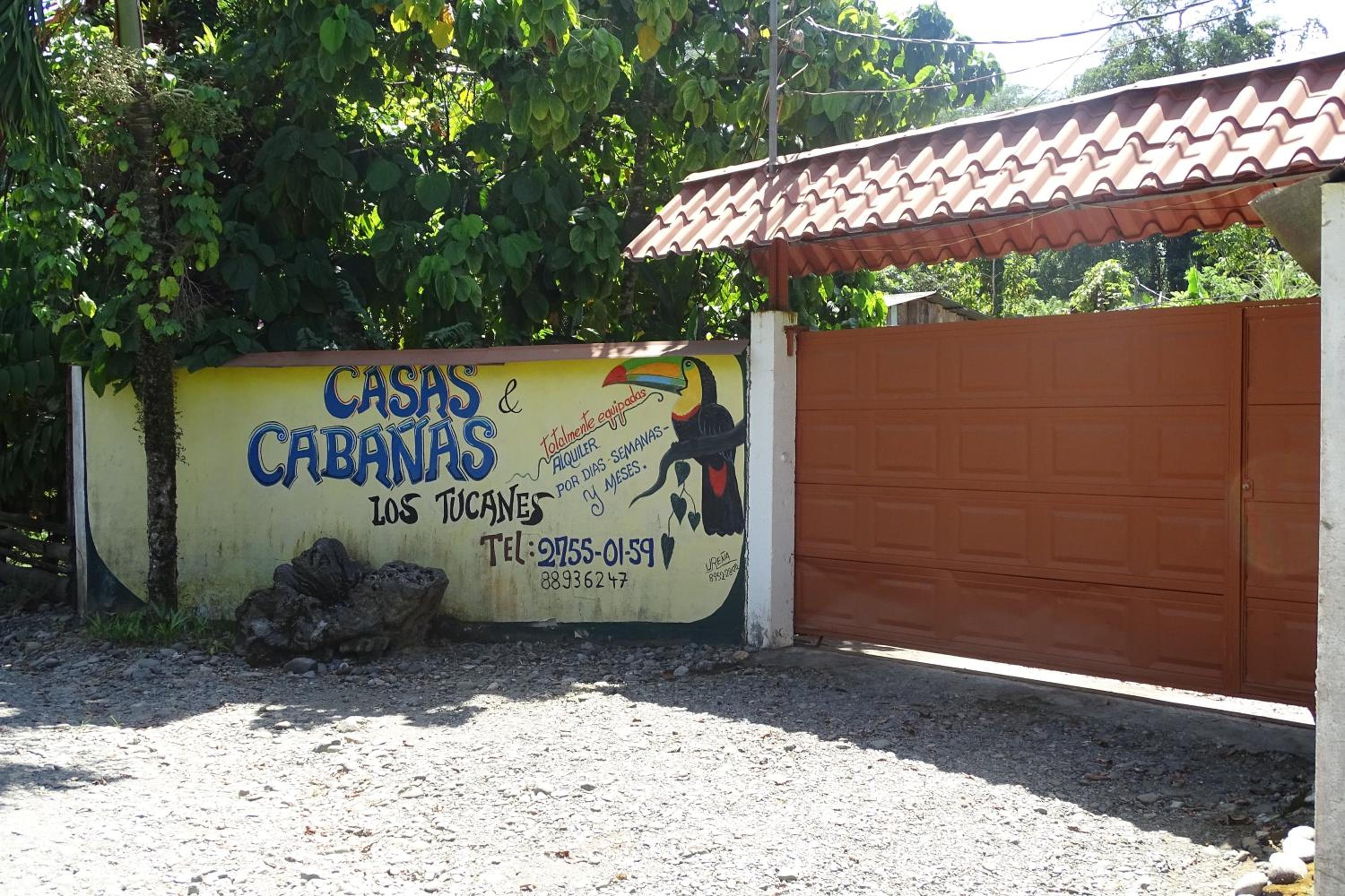 Cabinas Los Tucanes