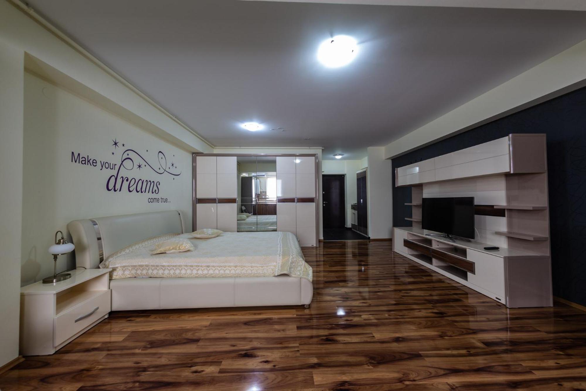 Luxury Radox Airport Bucharest