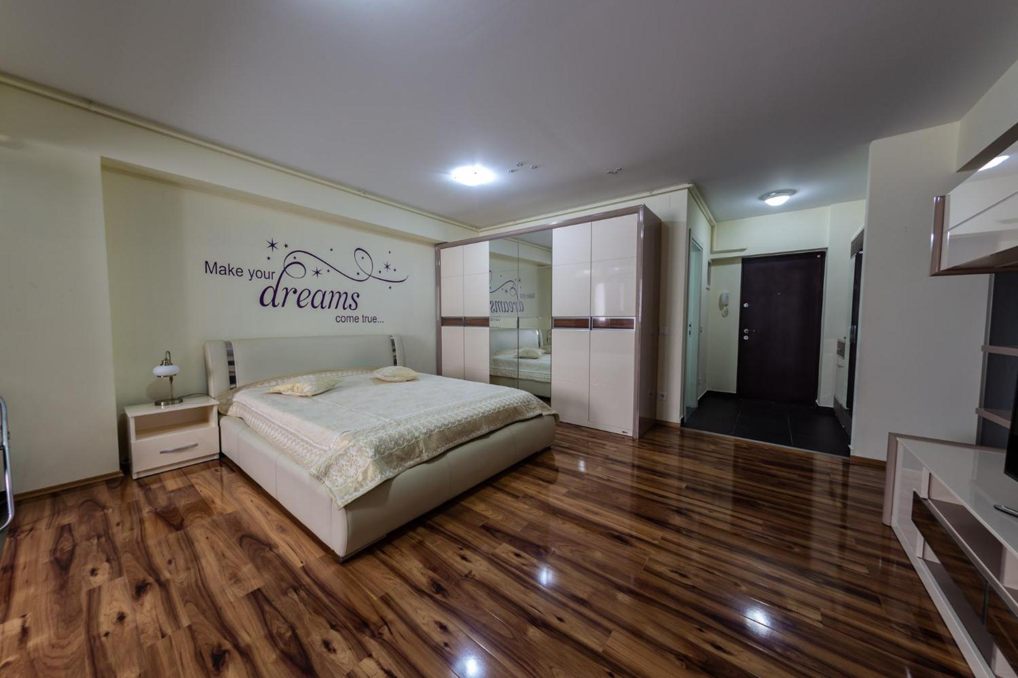 Luxury Radox Airport Bucharest