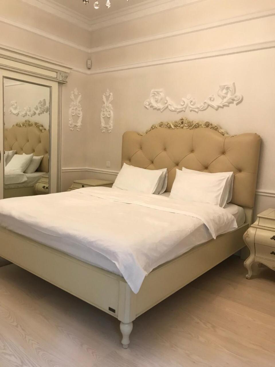 Kiev Lypki Signature Apartments view 3