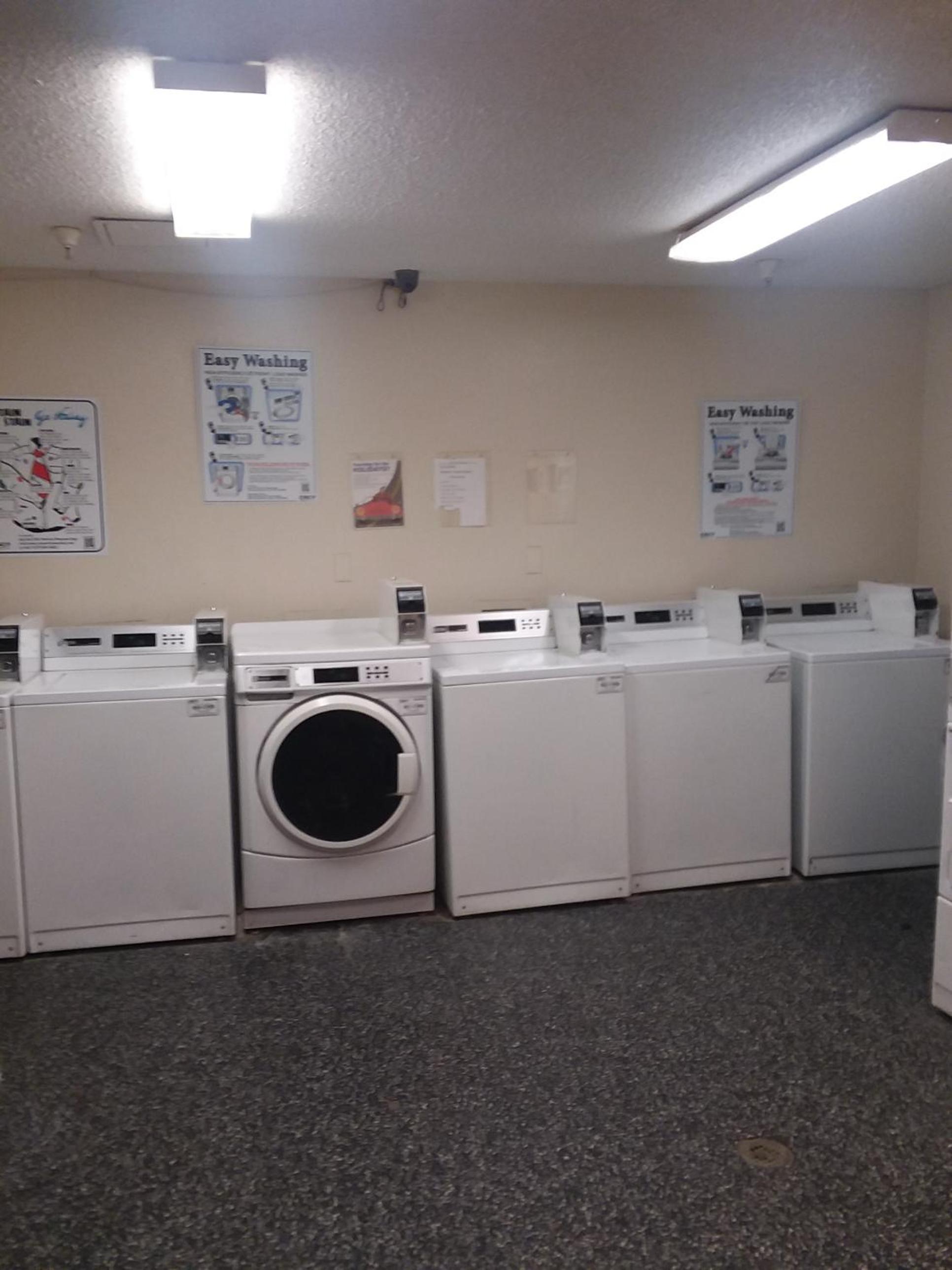 InTown Suites Extended Stay Nashville TN - Murfreesboro Pike - Property Image 14