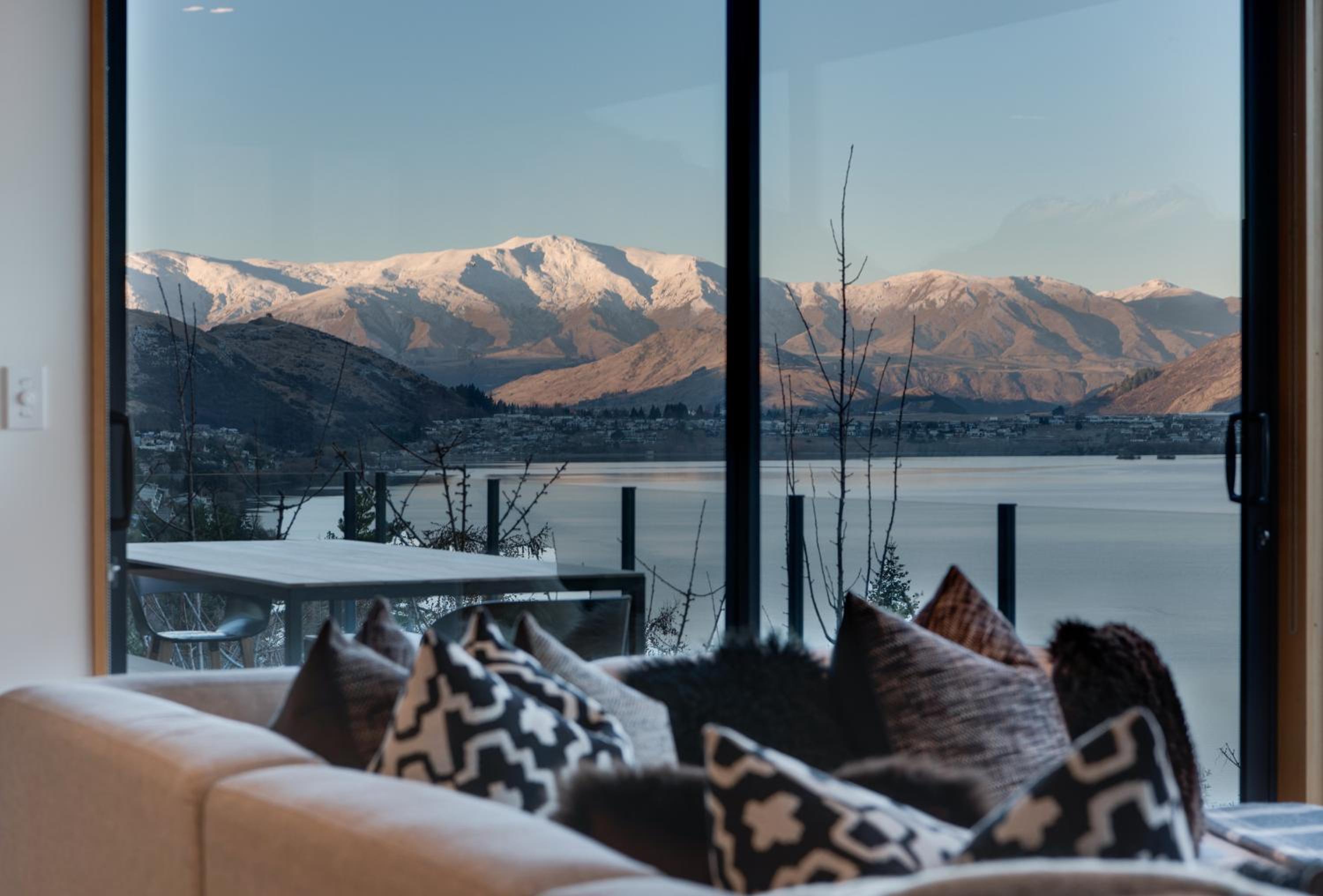 Panorama House by Sotheby's Luxury Rental Homes view 3