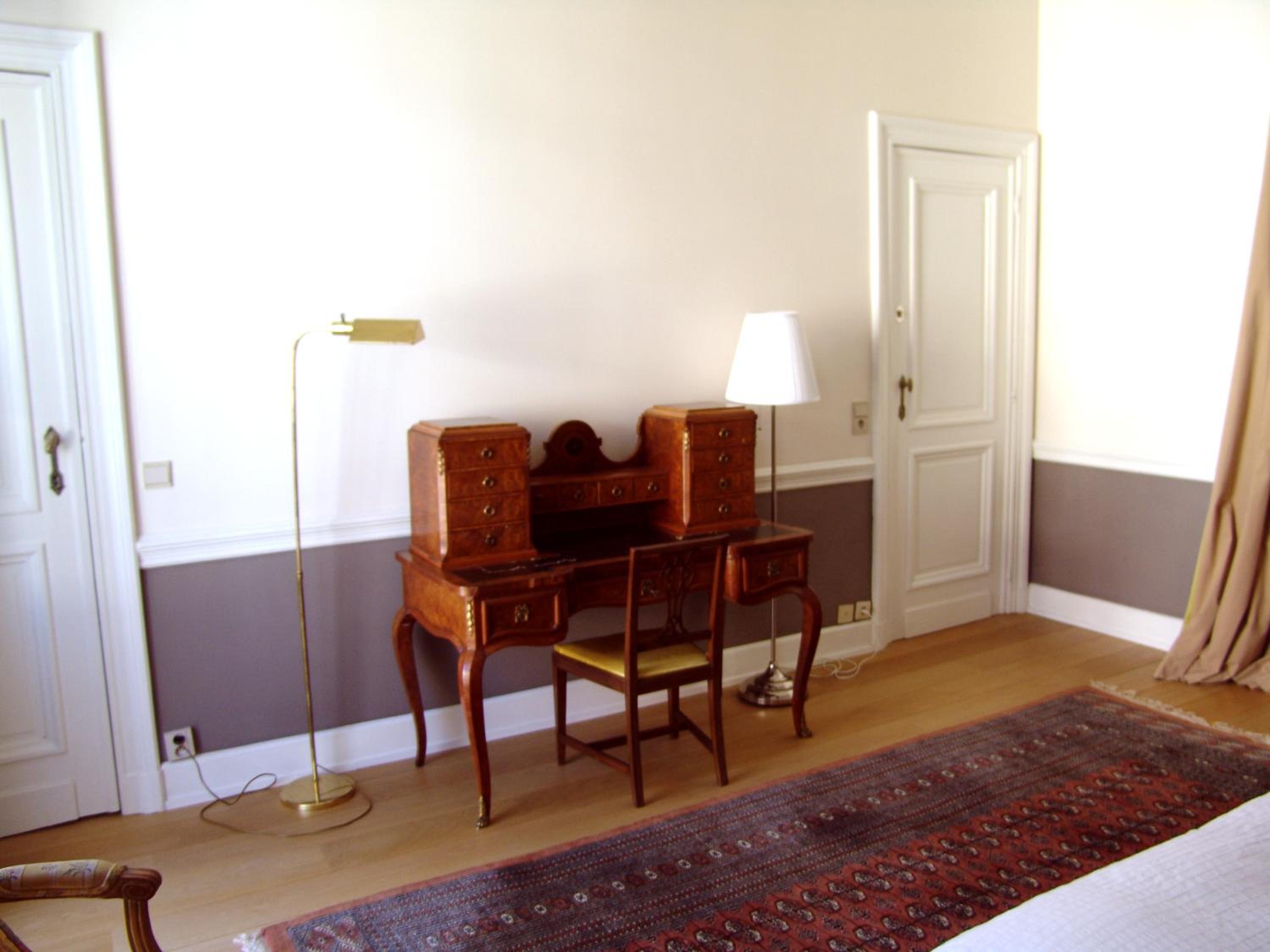 Louise Chatelain suites