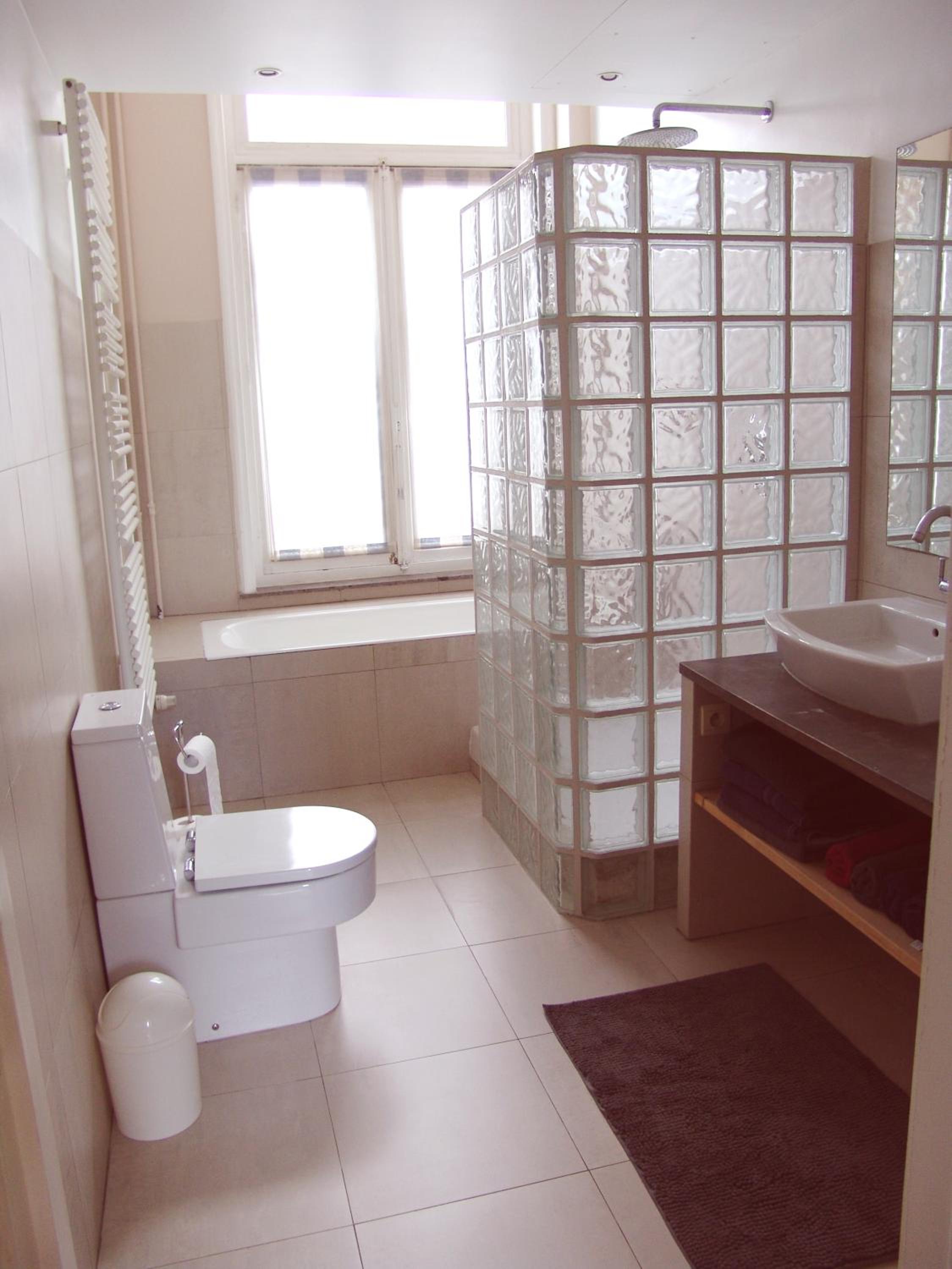 Louise Chatelain suites