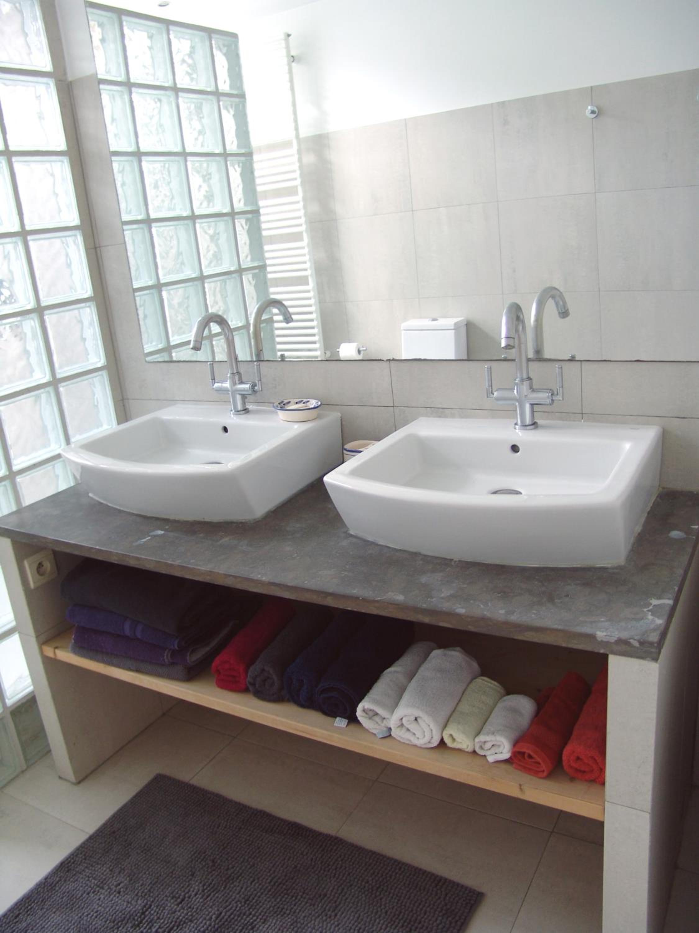 Louise Chatelain suites