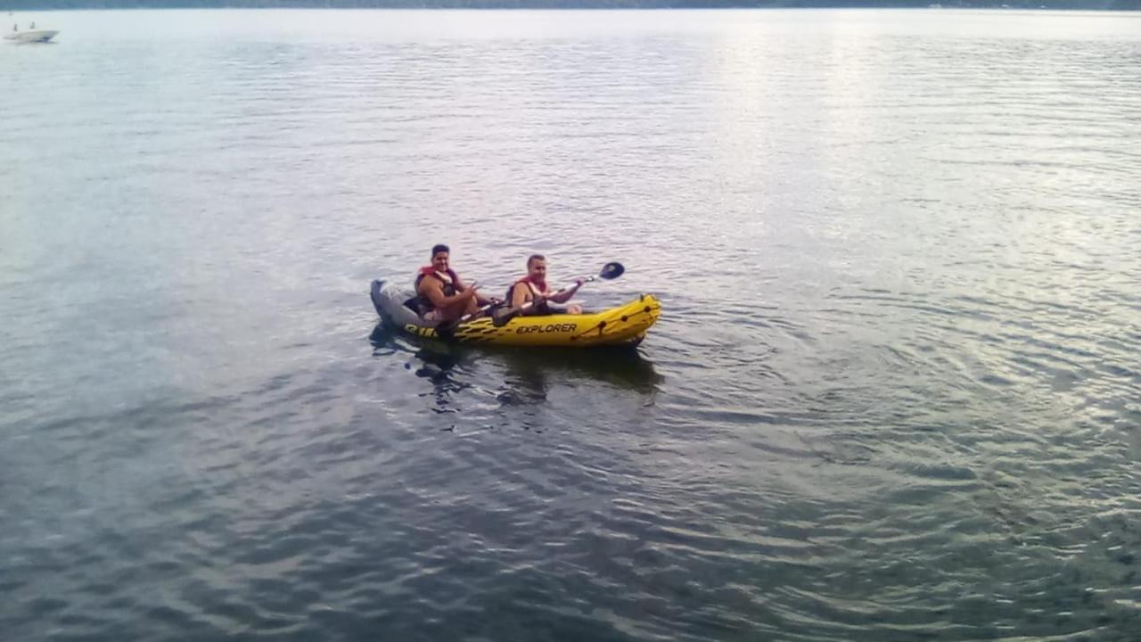 Captain Morgan Hostel Lake Coatepeque