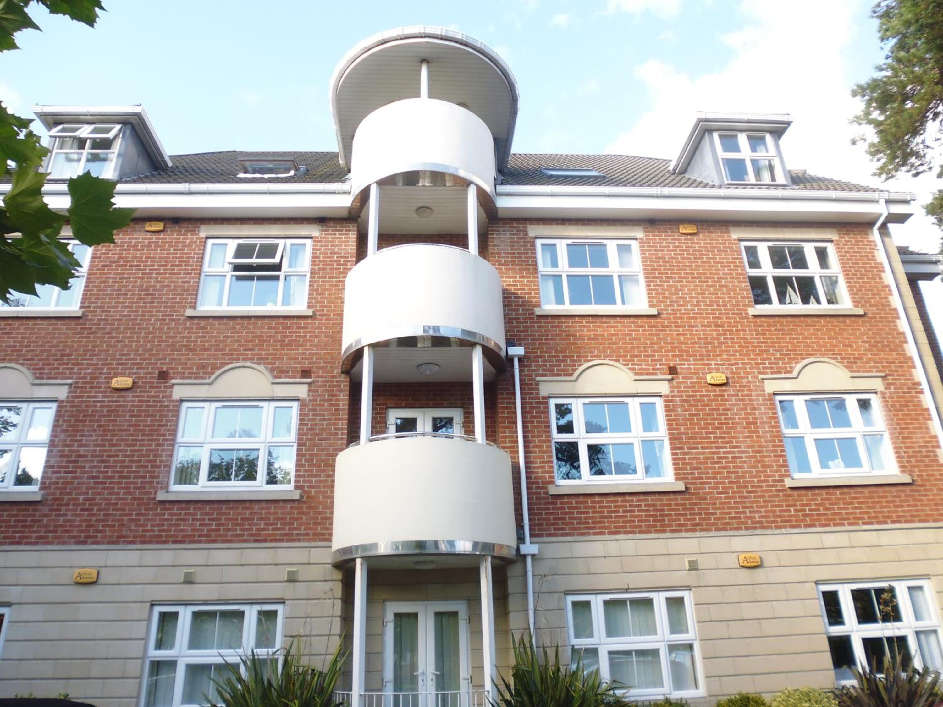 Walking distance to beach , close to town center view 4