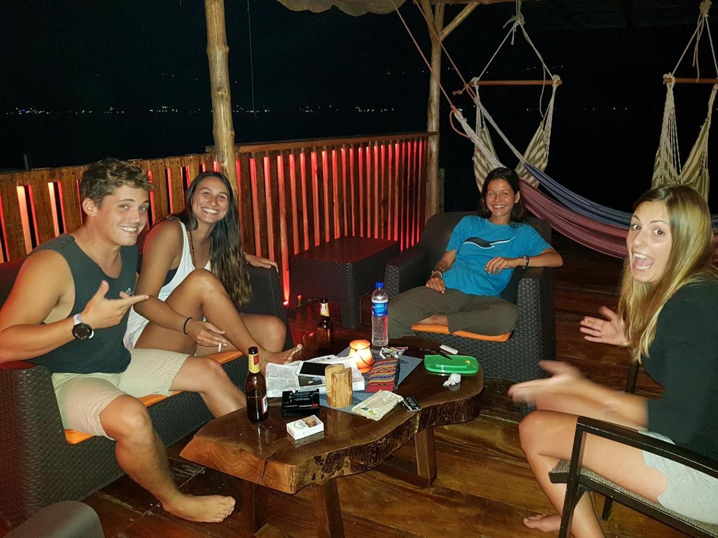 Captain Morgan Hostel Lake Coatepeque