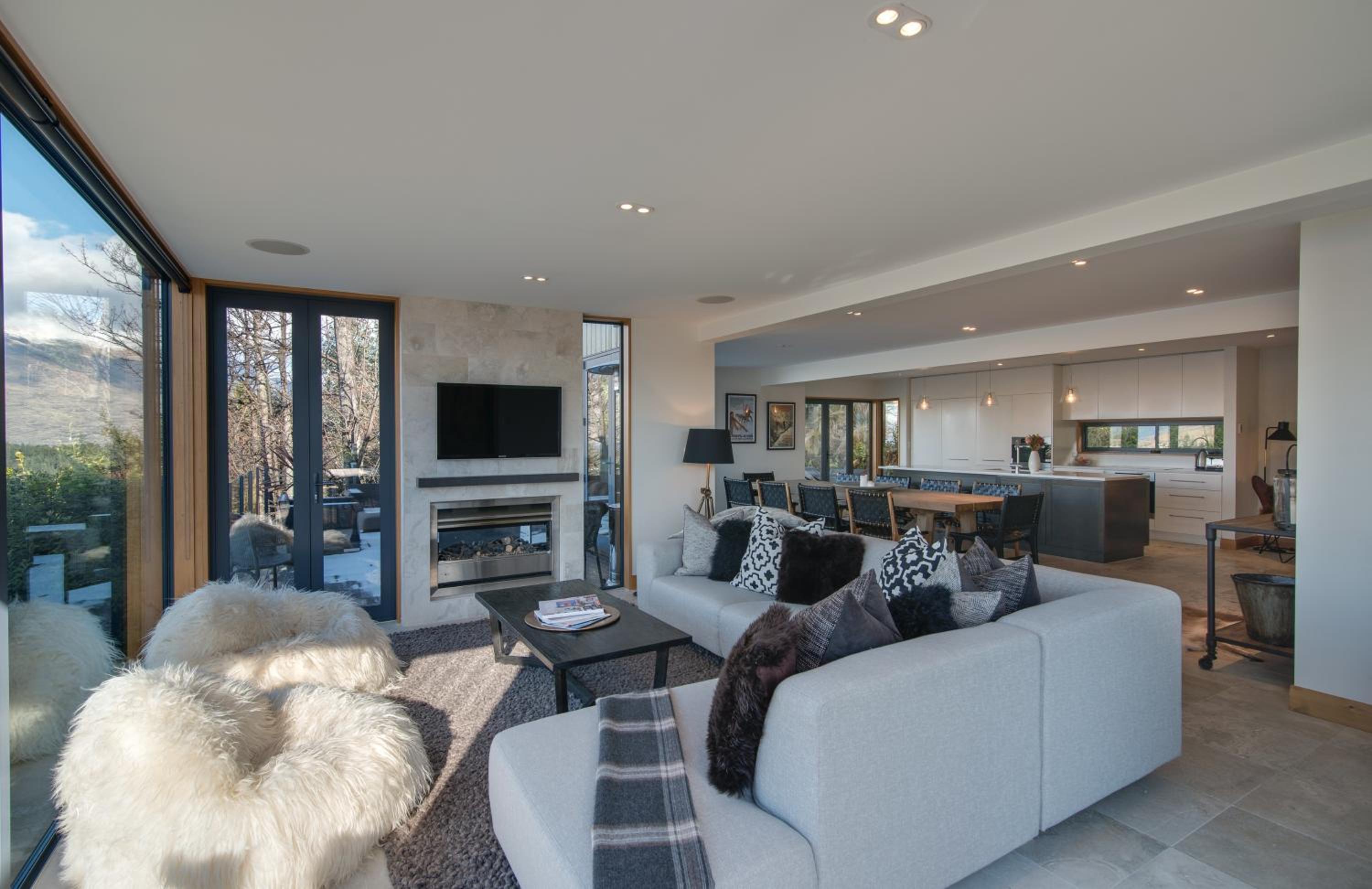 Panorama House by Sotheby's Luxury Rental Homes view 4