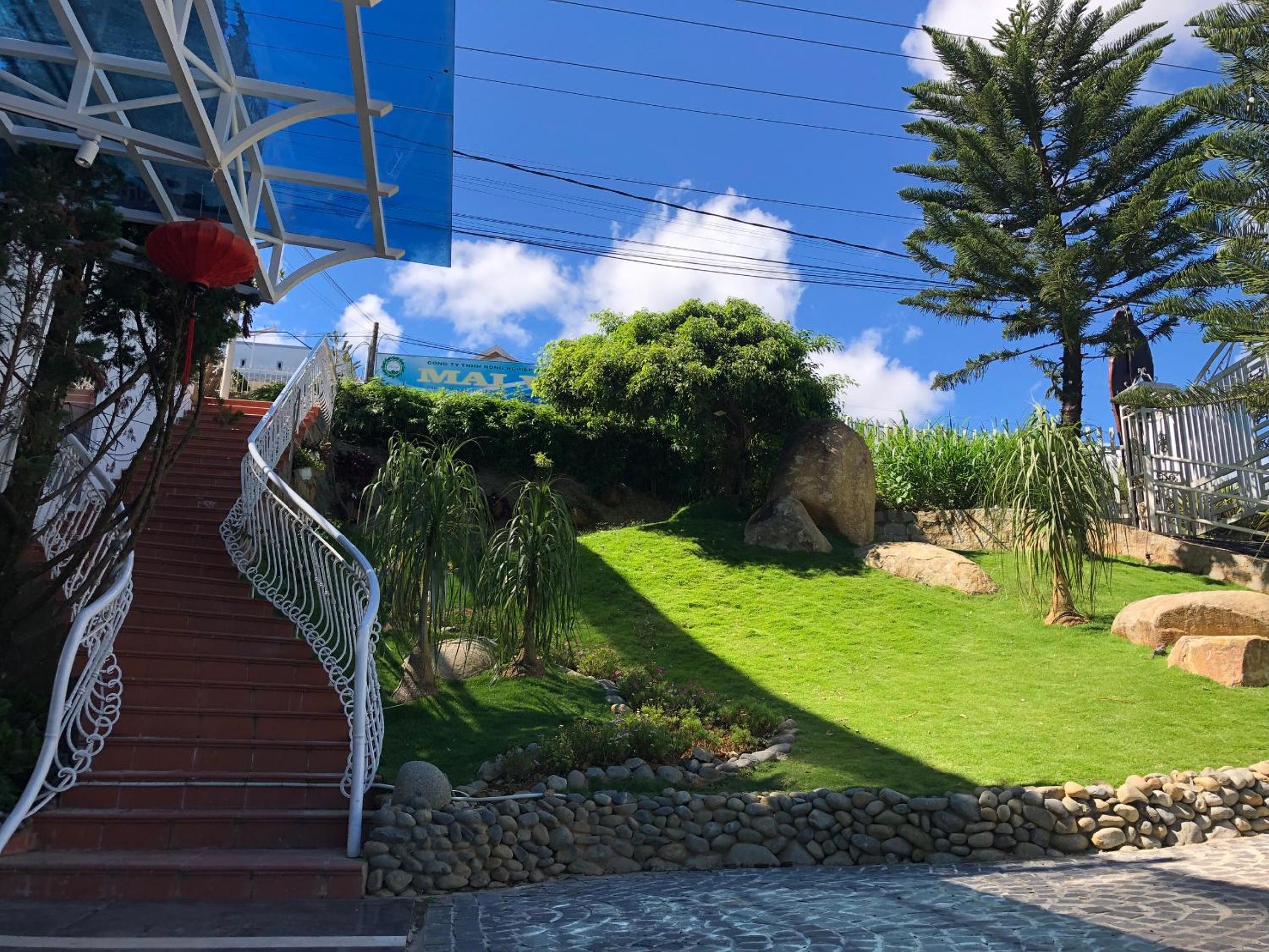 Berry Valley Homestay view 5