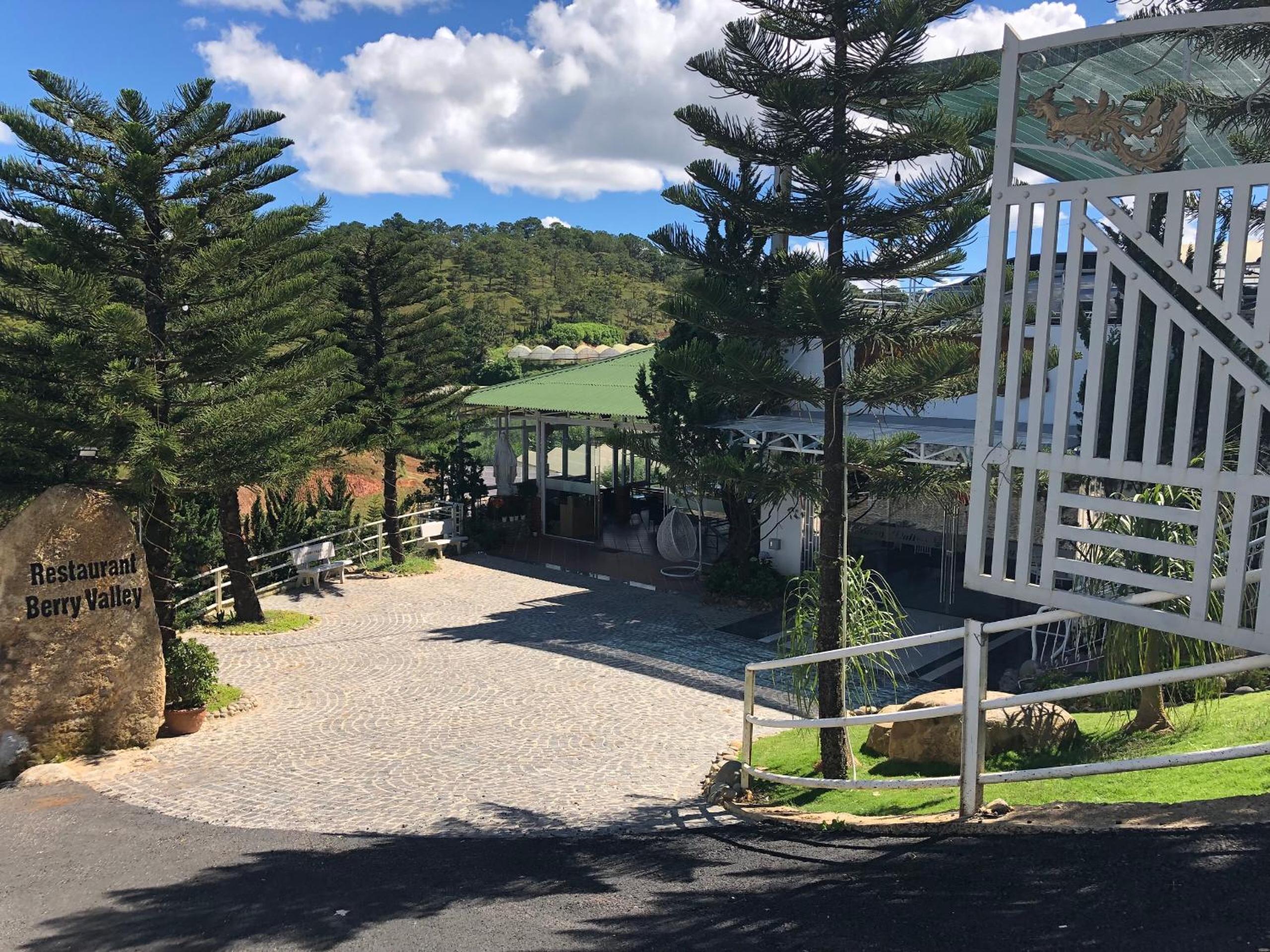 Berry Valley Homestay view 4
