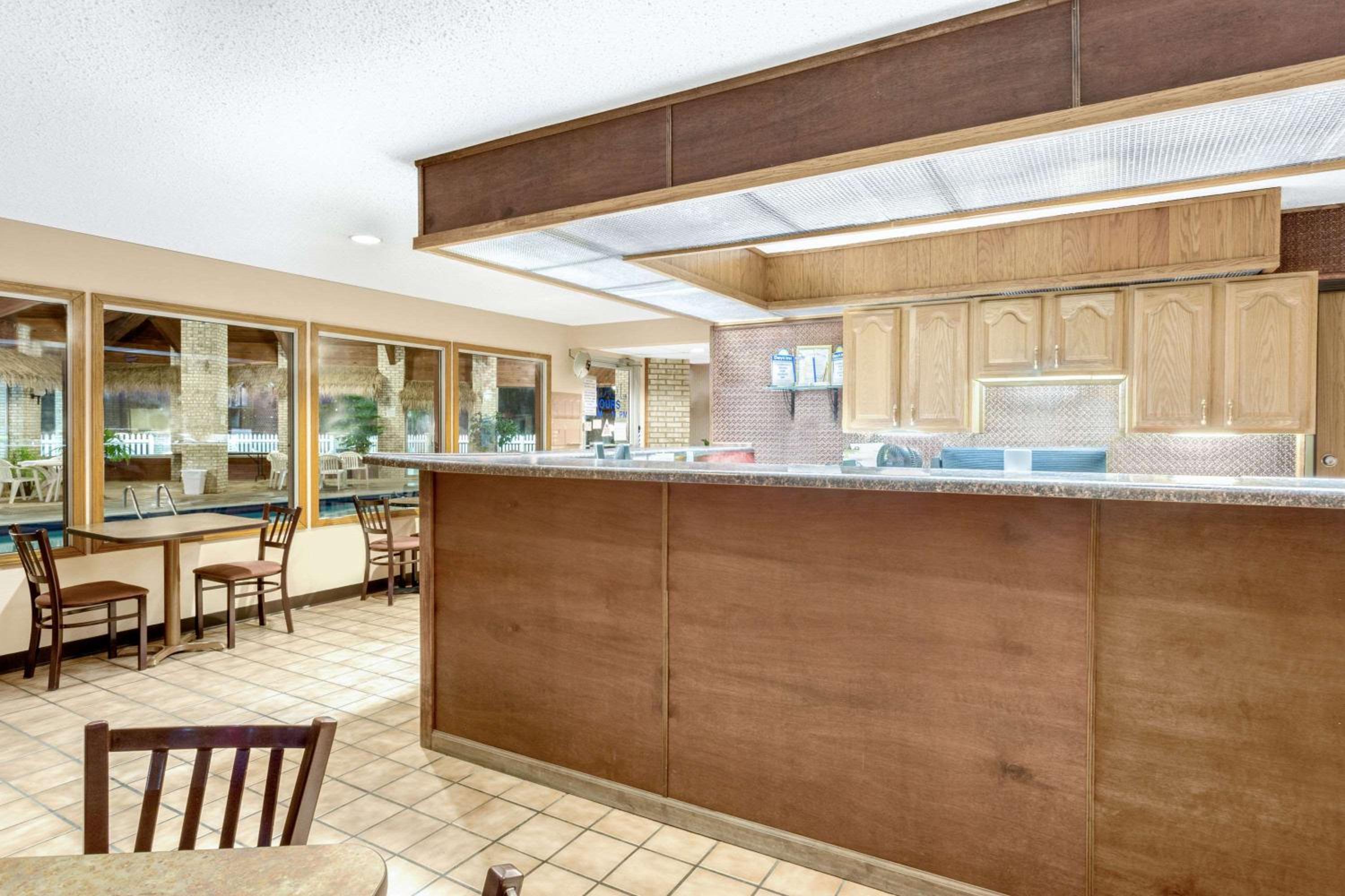 Days Inn by Wyndham Jackson view 3