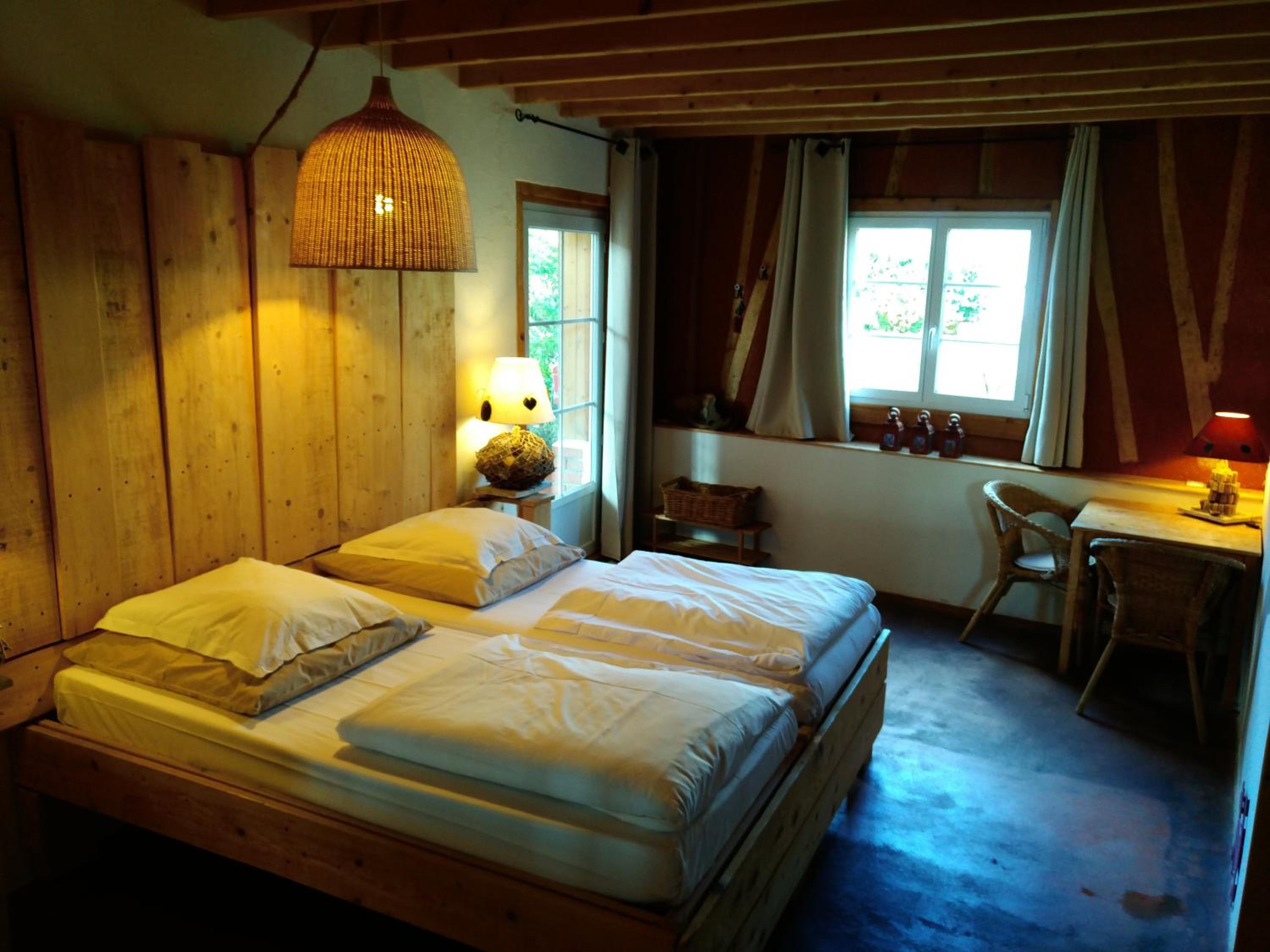 Photo 8