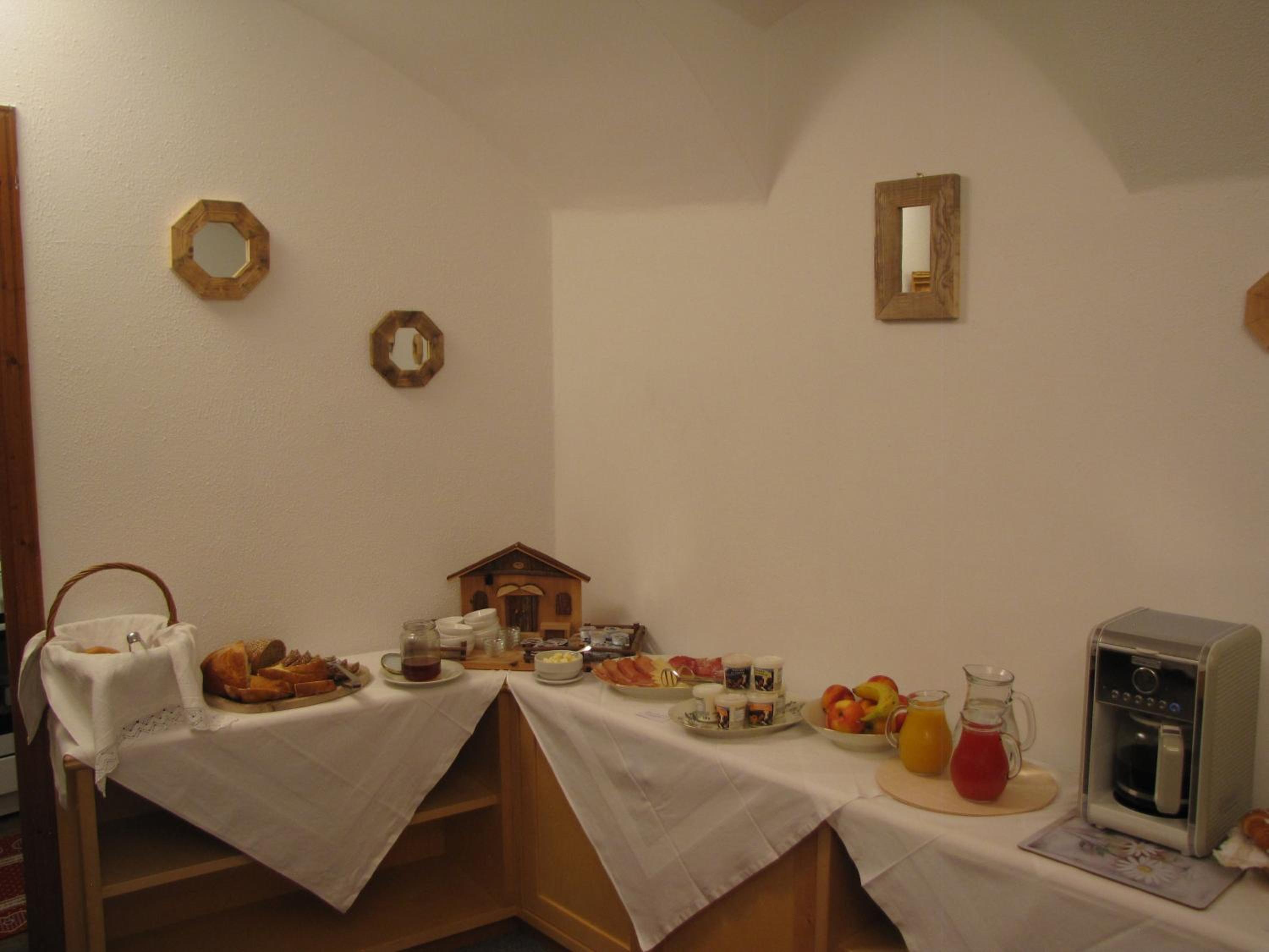Photo 37