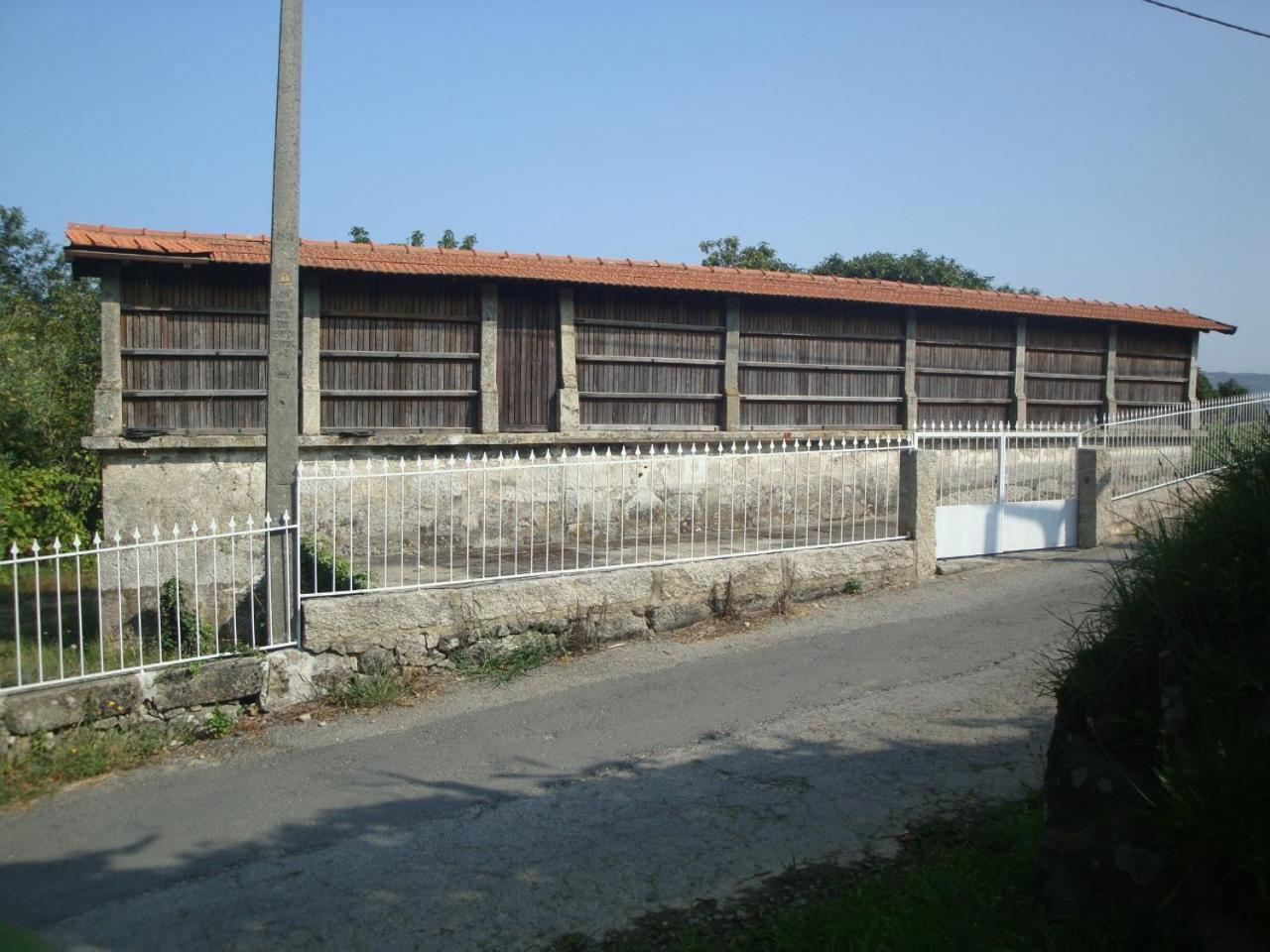 Photo 33