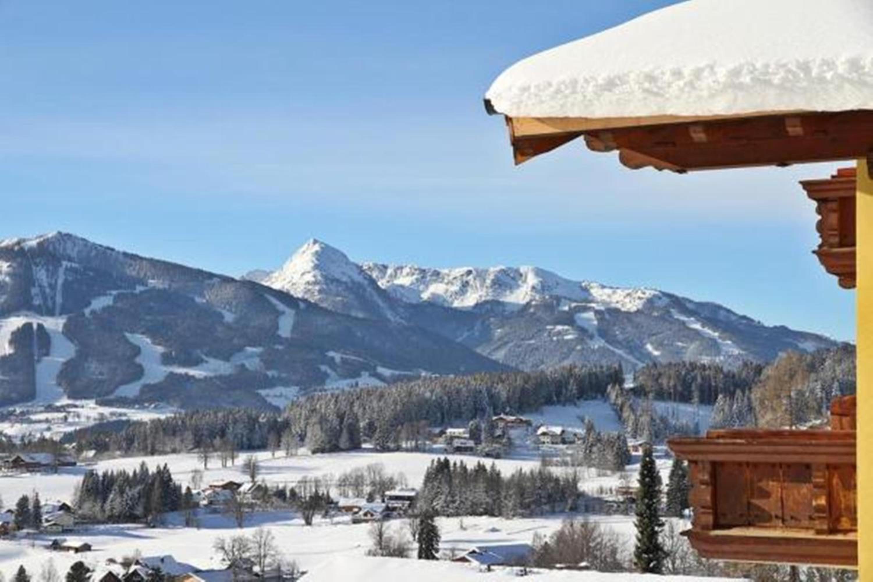 Mountain Hotel & Hostel