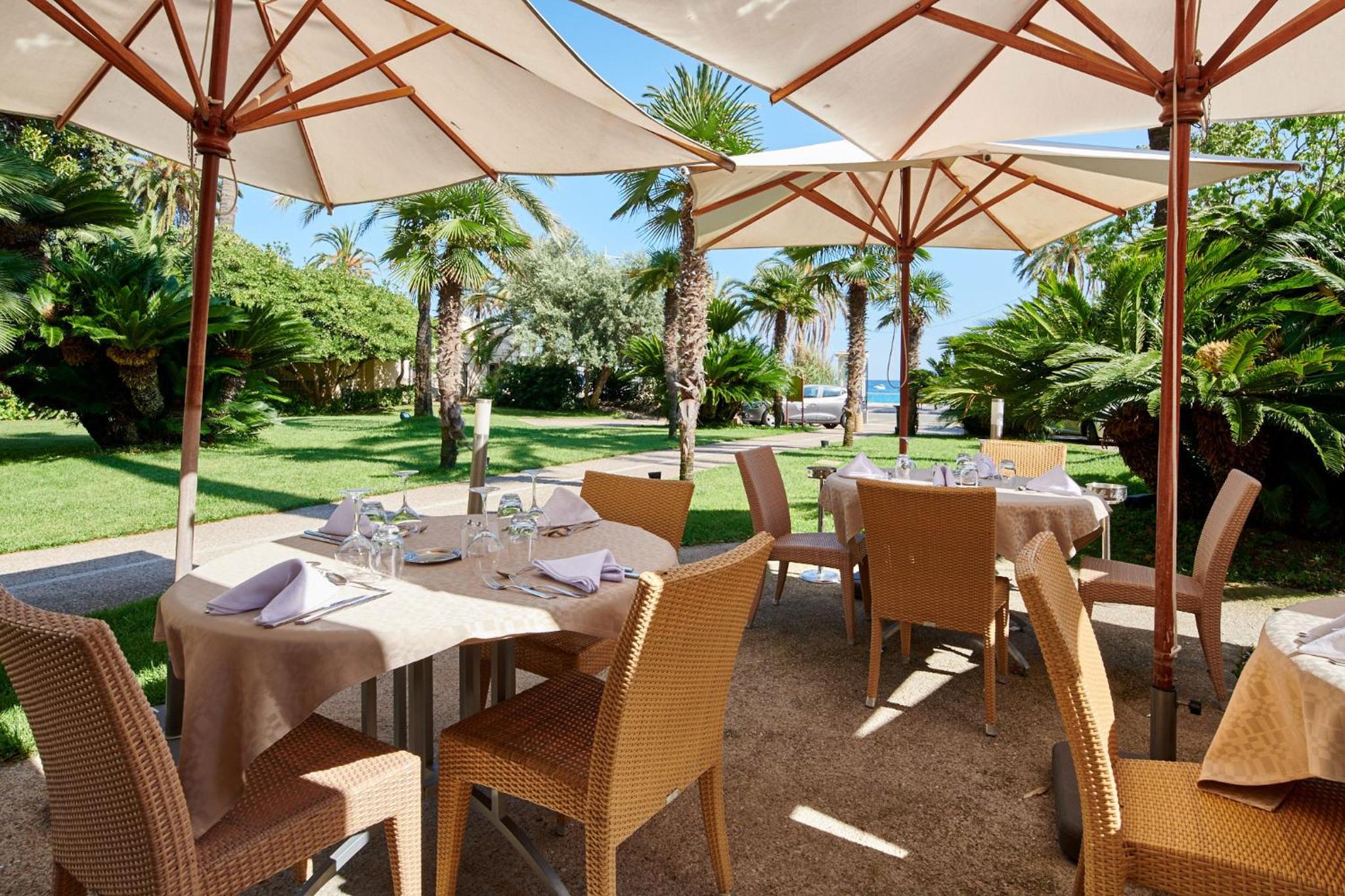 Menton Vacations - Hotel Vacances Bleues Royal Westminster - Property Image 1