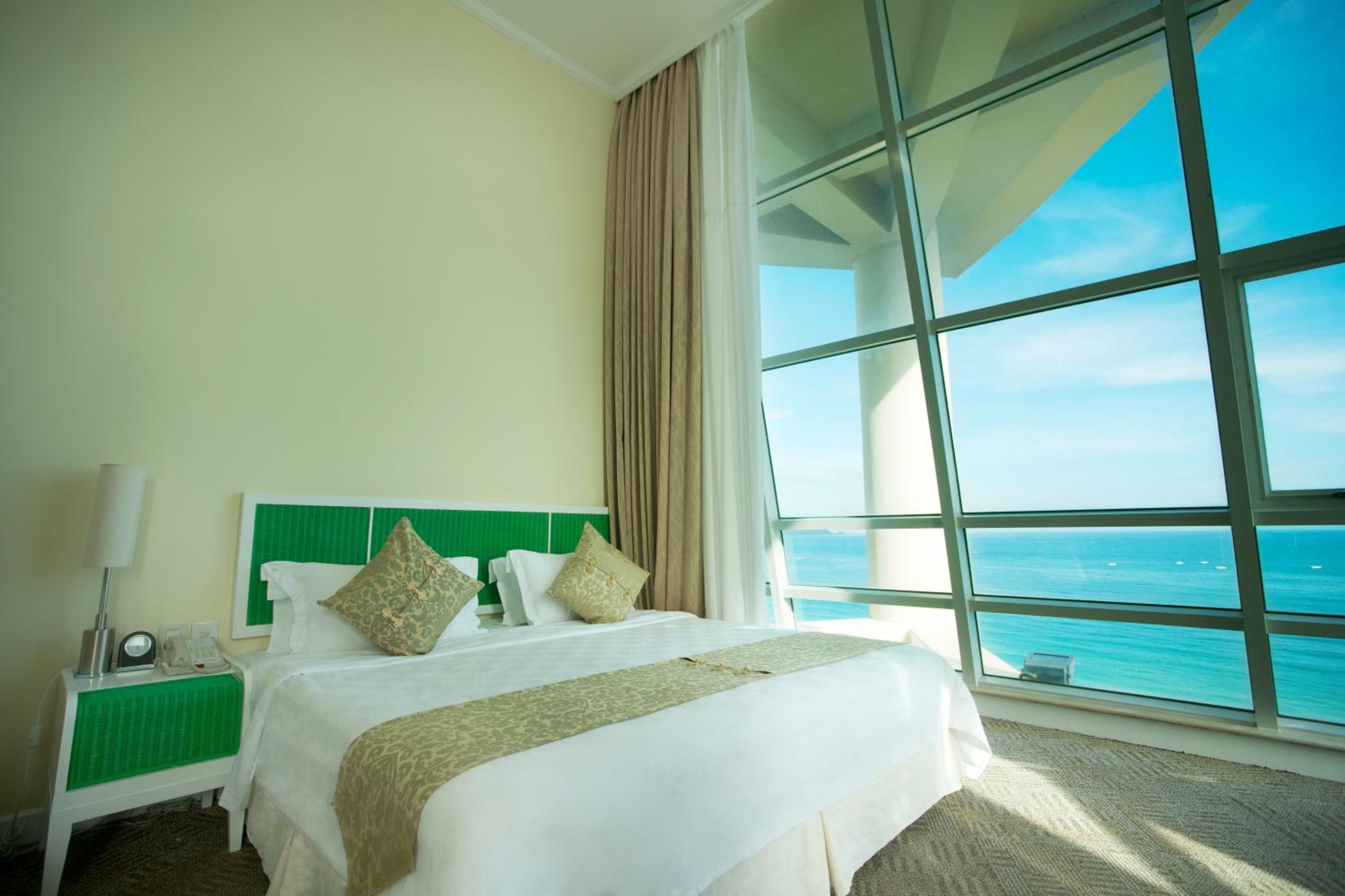 Sunshine Resort Intime Sanya