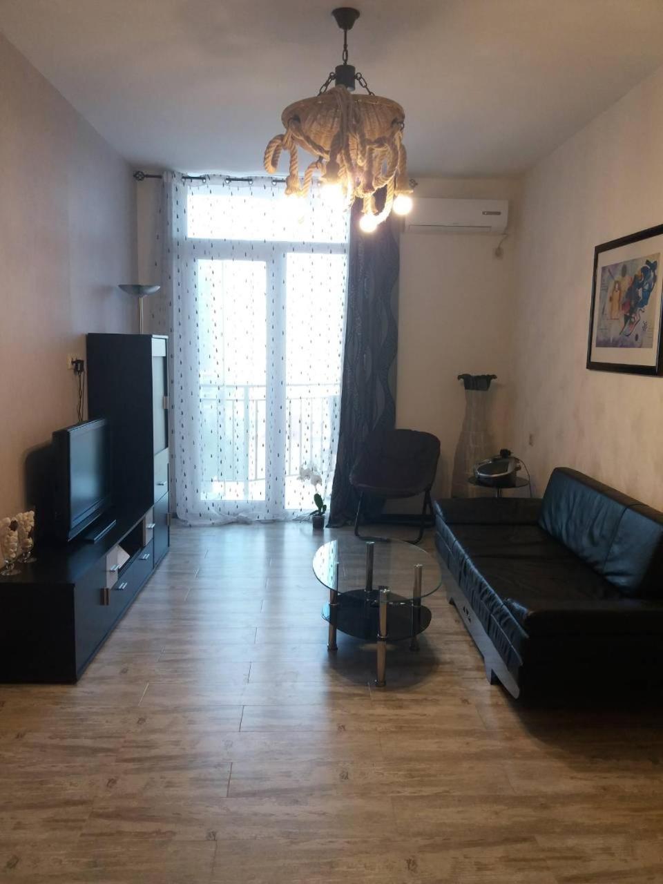 Tamuna's cozy Apartment view 3