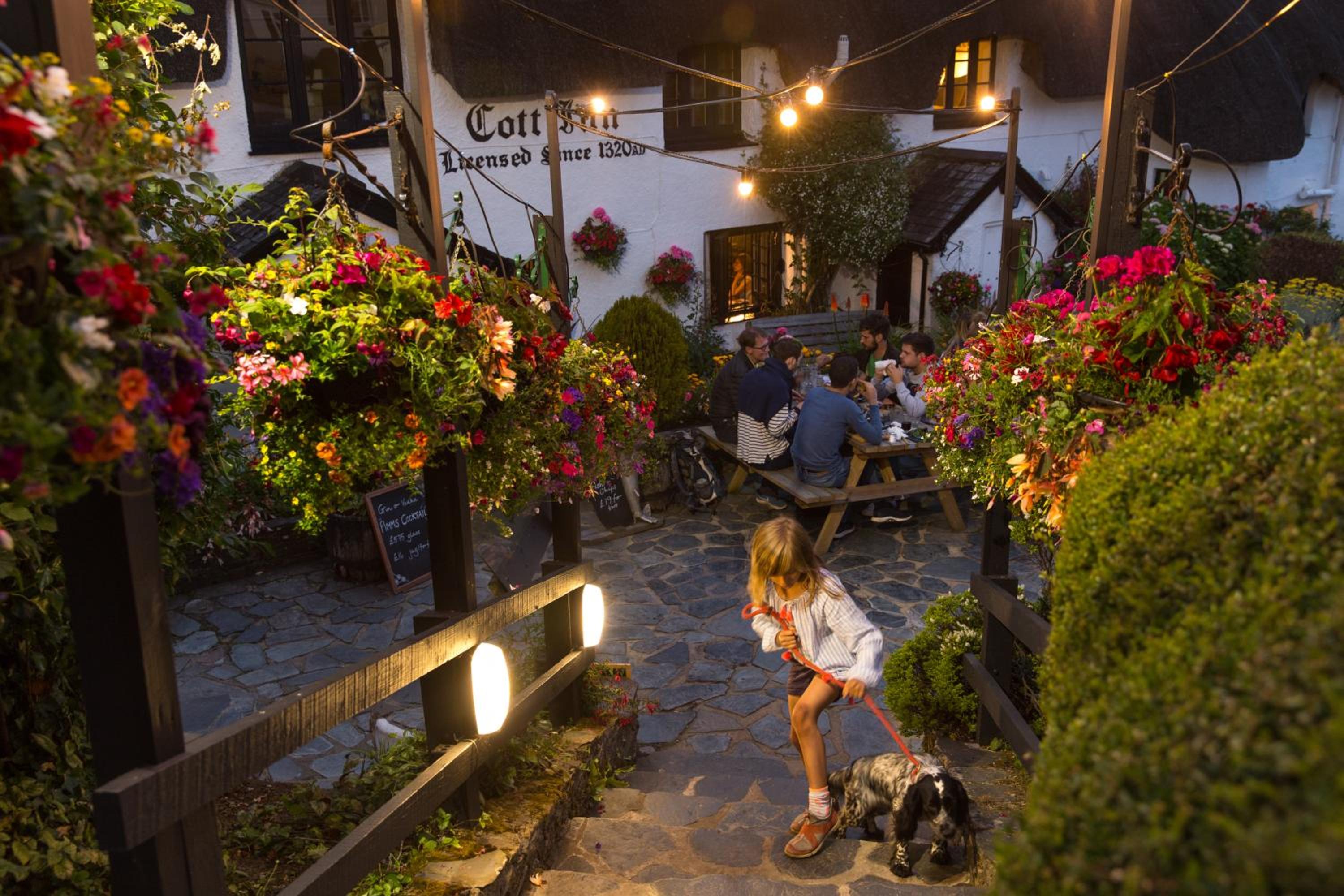 The Cott Inn